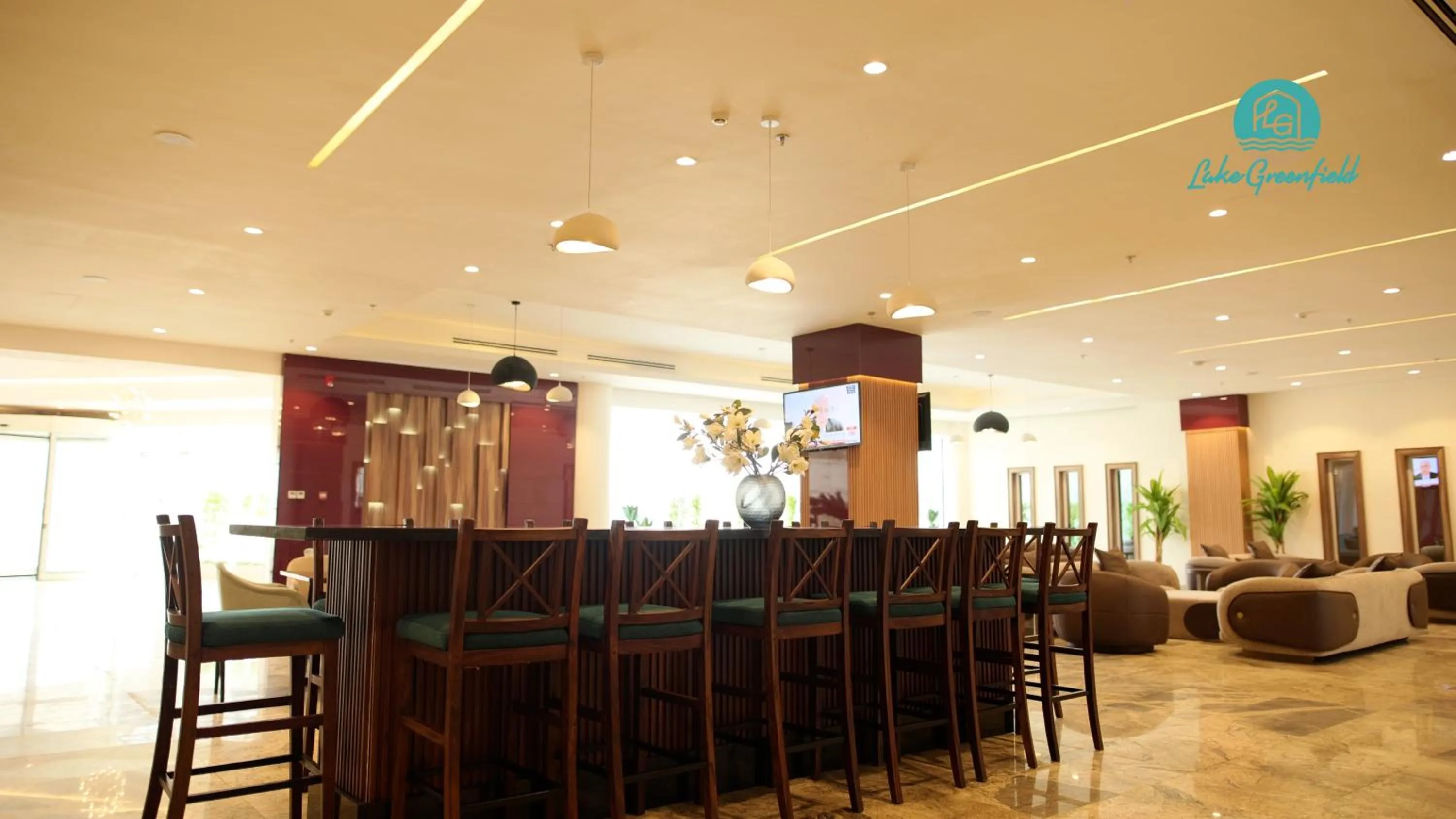 Lounge or bar in Lake Greenfield Hotel and Towers