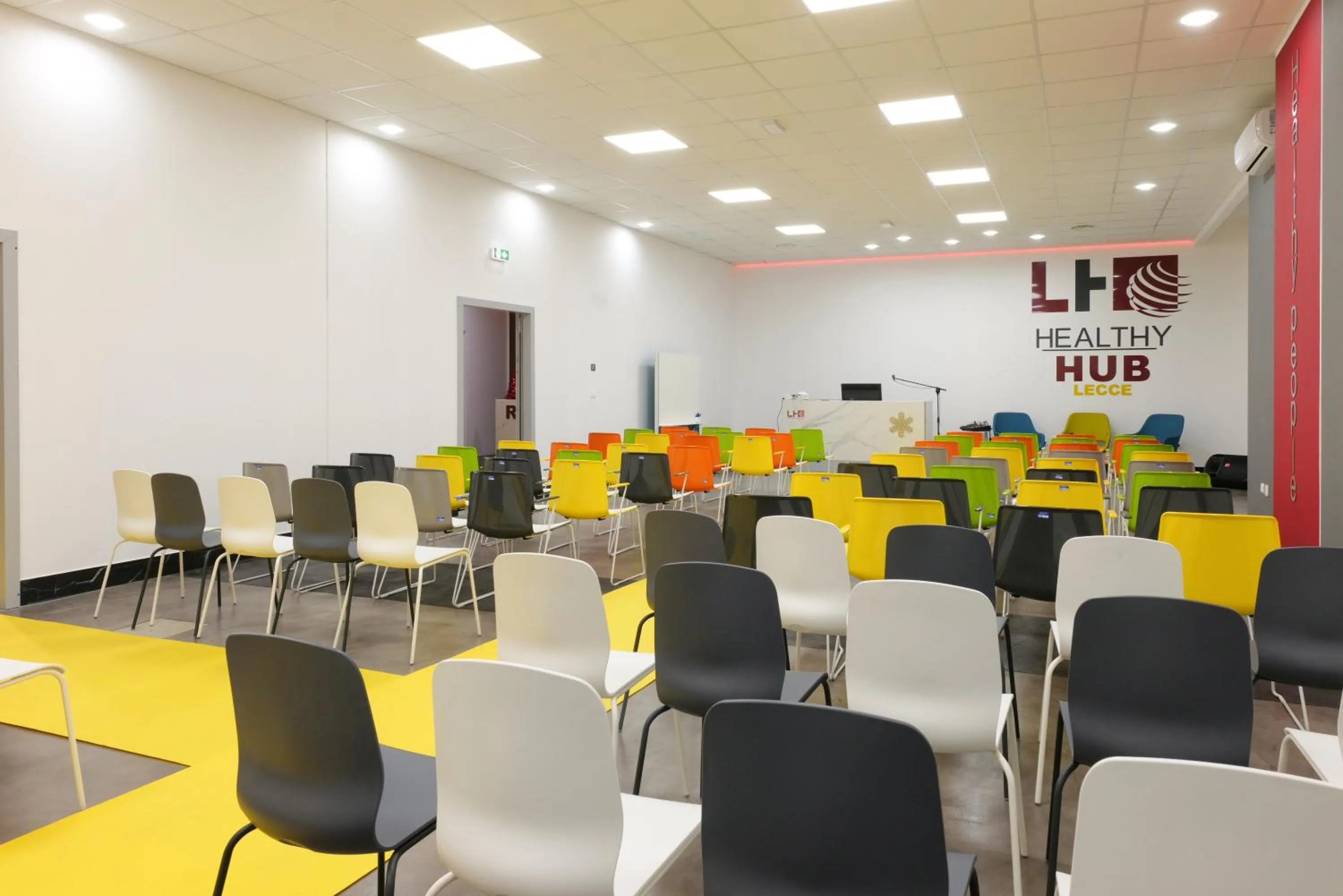 Business facilities in LHI Healthy Hotel Lecce