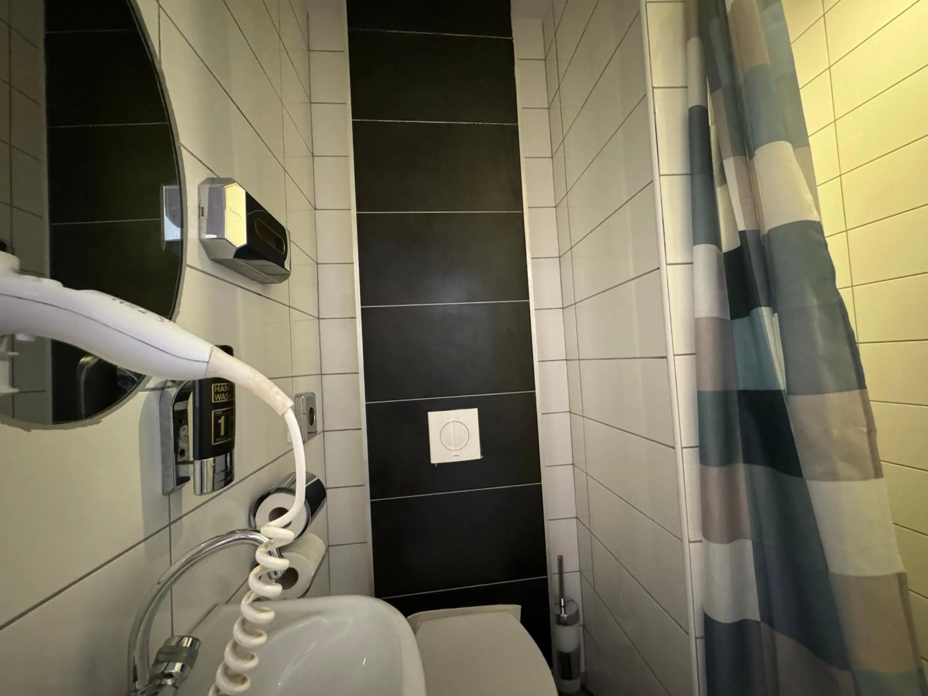 Bathroom in Hotel La Belle Vue