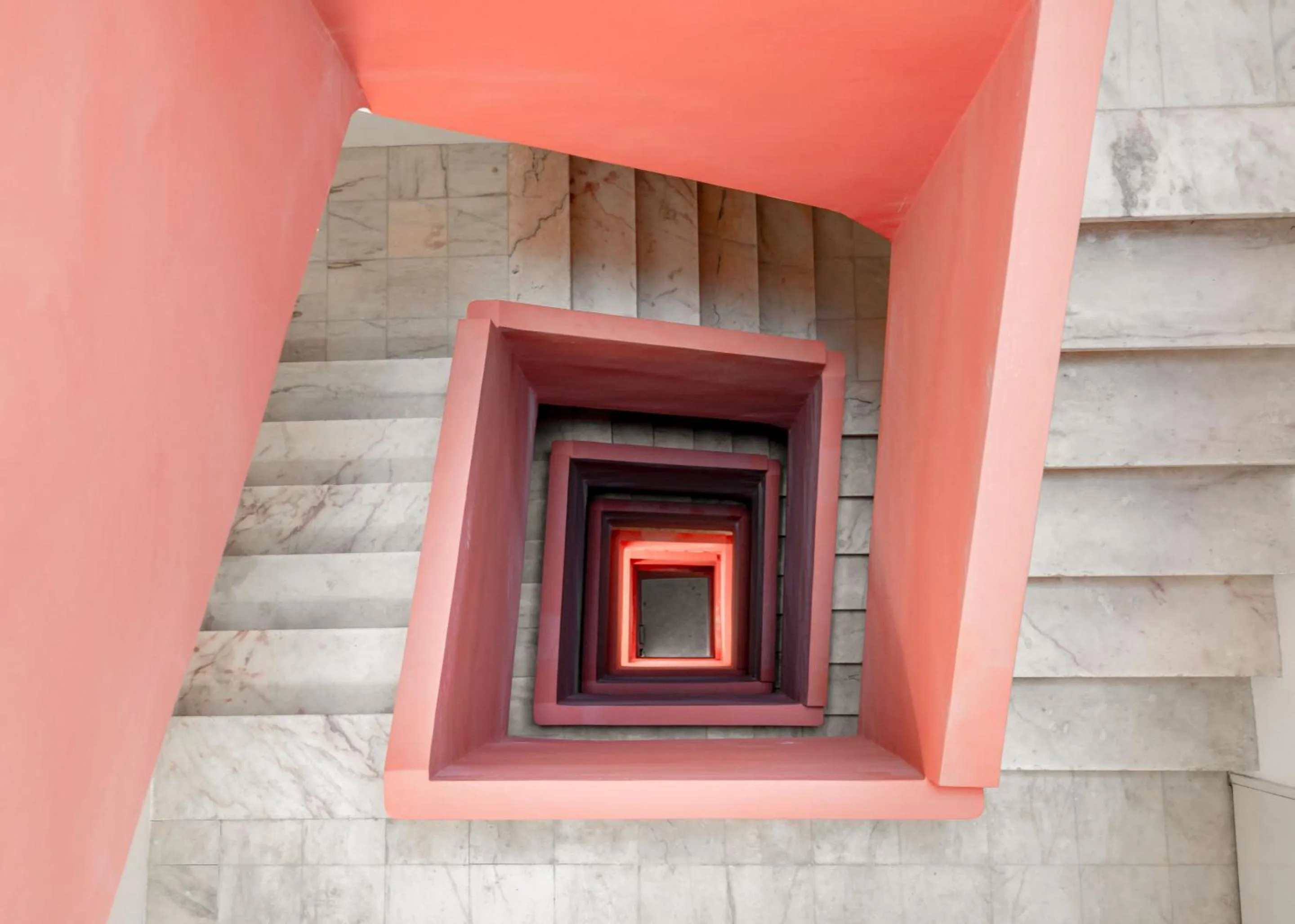 Property building in Limehome Lisbon Defensores de Chaves