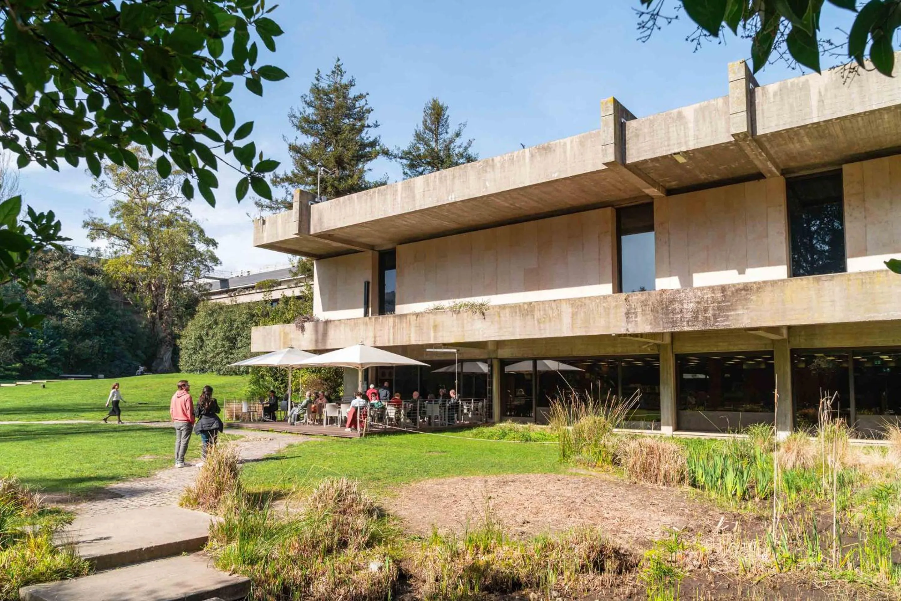 Neighbourhood in Limehome Lisbon Defensores de Chaves