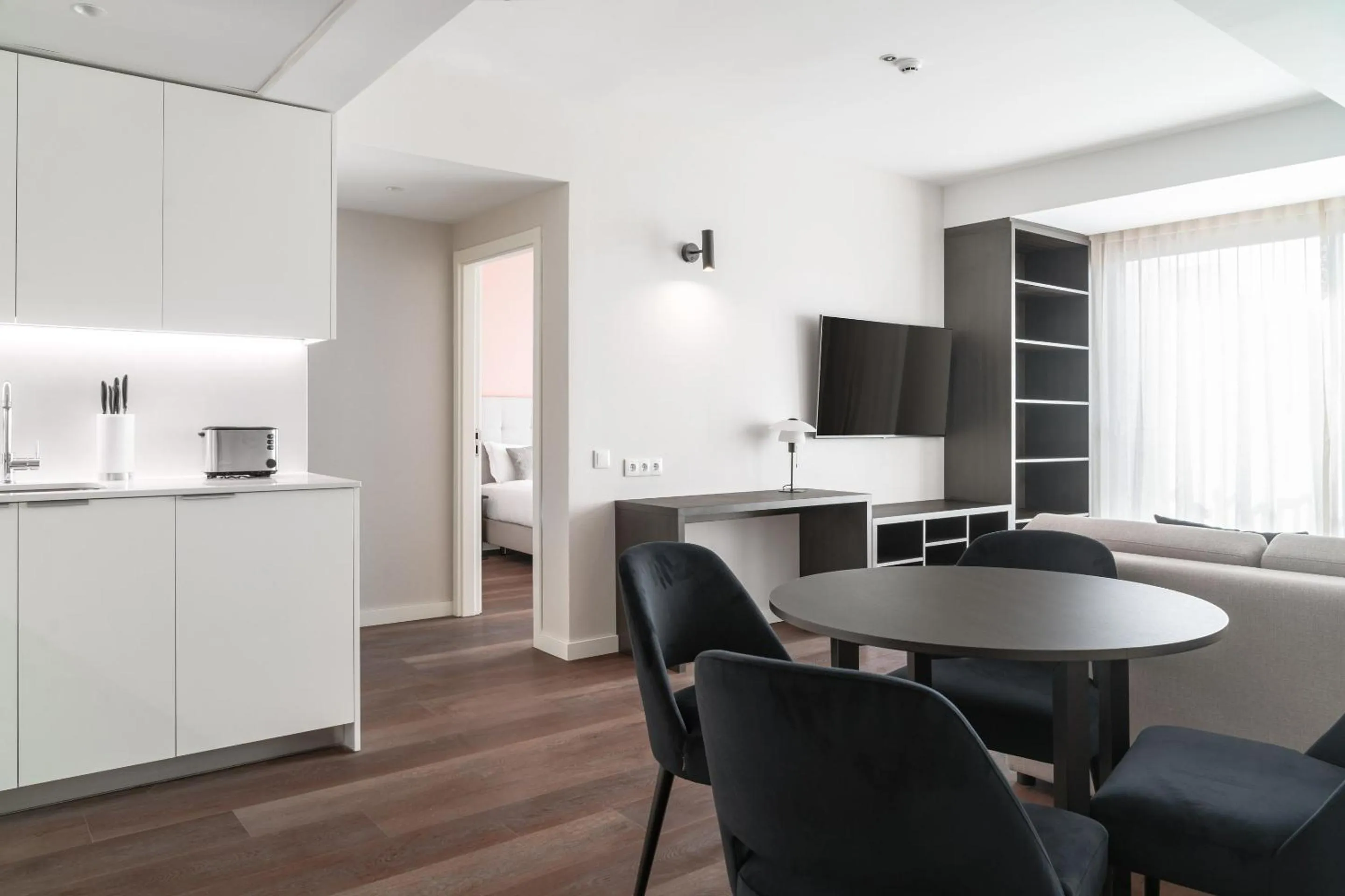Kitchen or kitchenette in Limehome Lisbon Defensores de Chaves