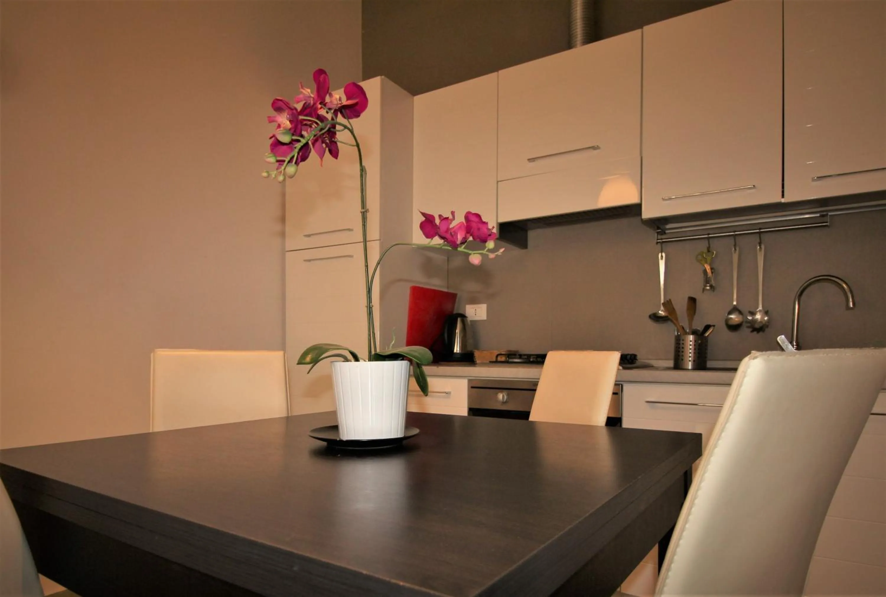 Deluxe Apartment with Balcony in Katana Residence