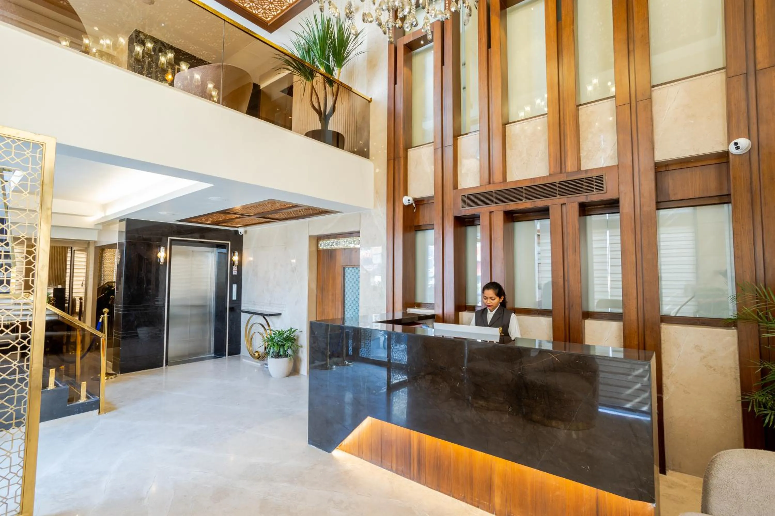Seating area in Hotel Golden Aura