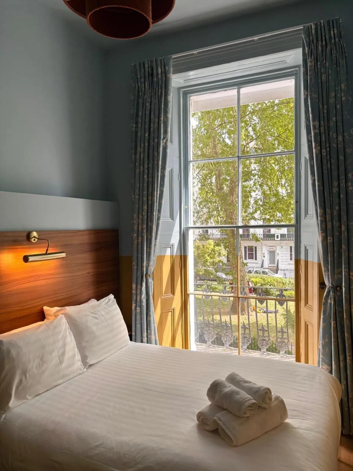 Bed in The Norfolk, Paddington