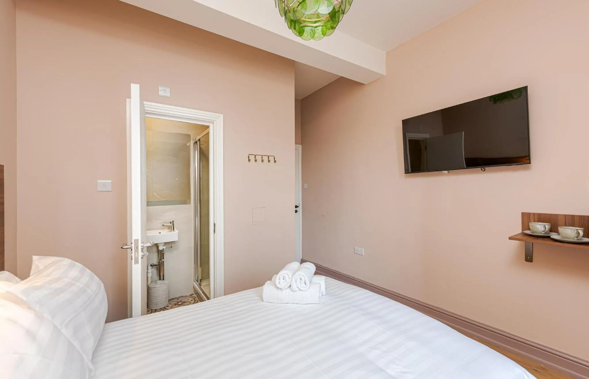 Bed in The Norfolk, Paddington