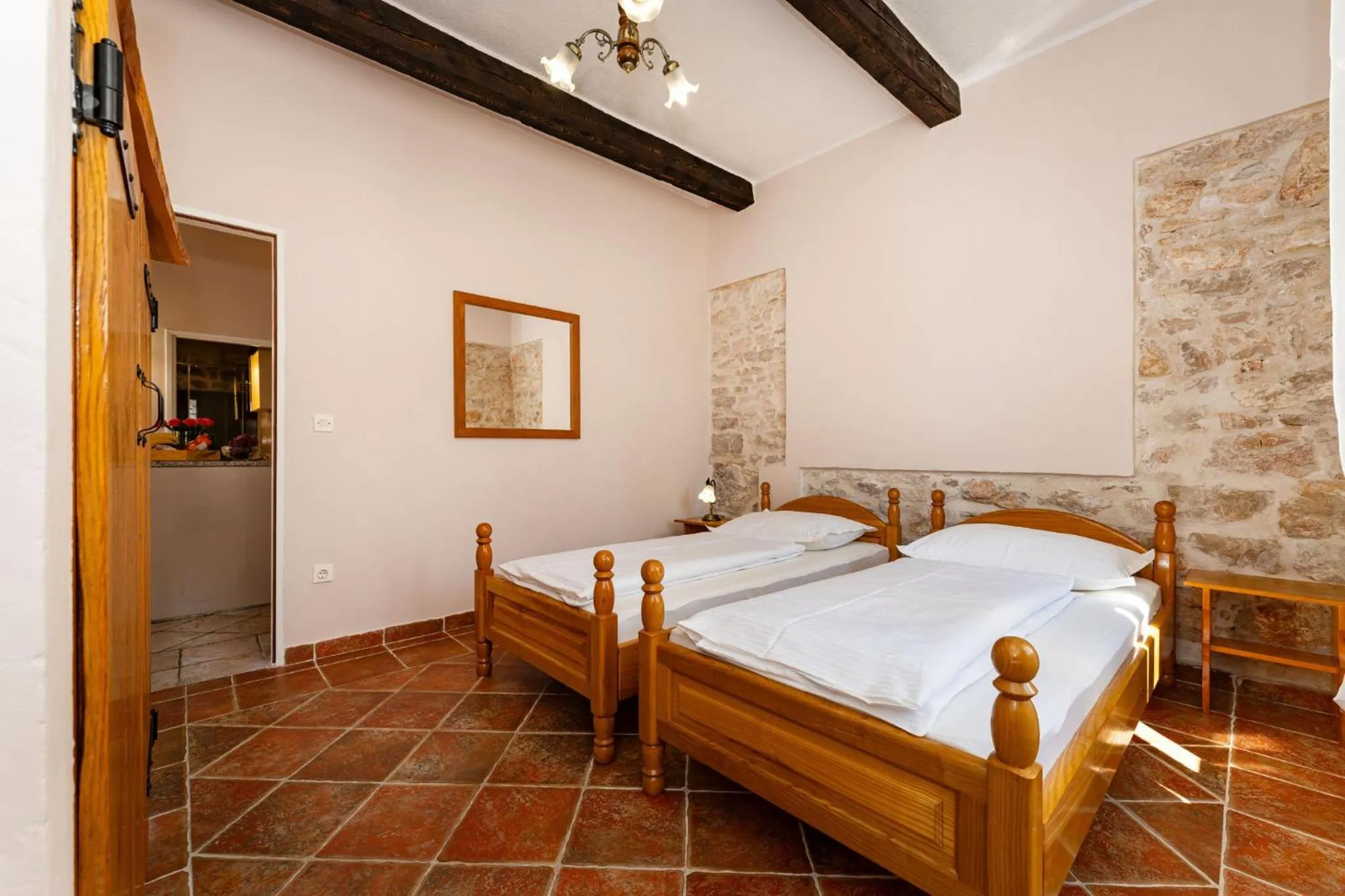 Bed in Kamena kuća Roko