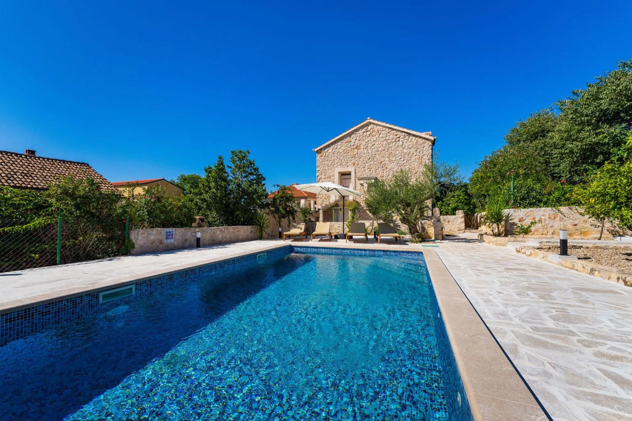 Kamena kuća Roko