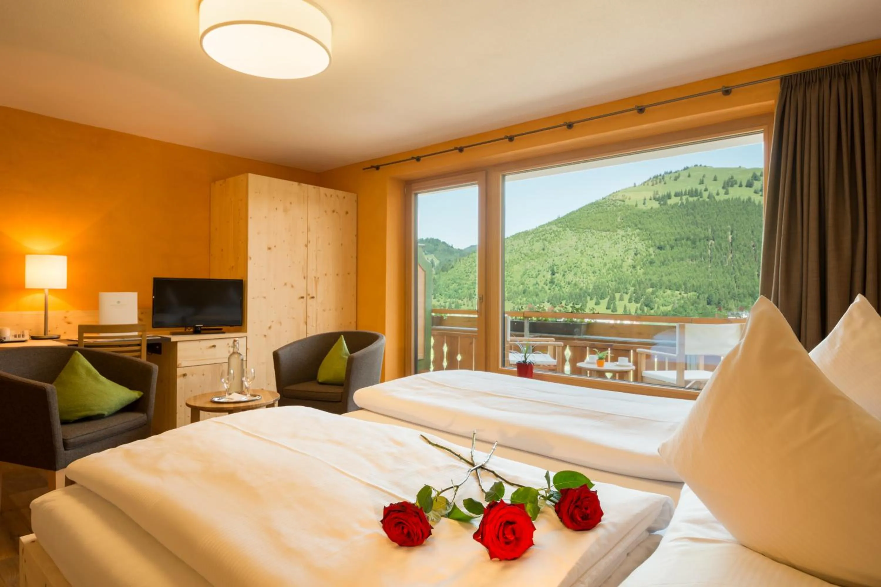 Photo of the whole room in Biohotel Mattlihüs