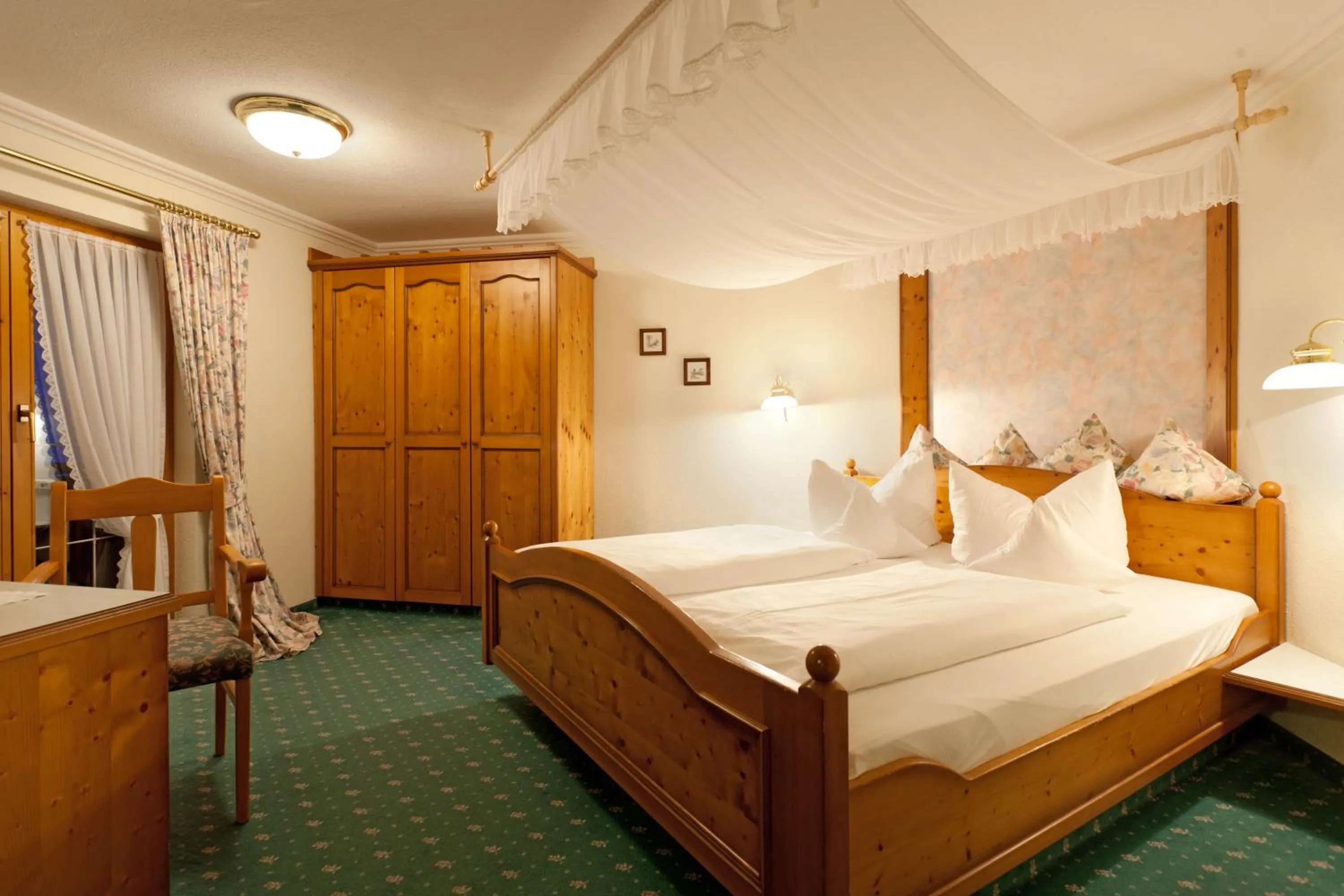 Photo of the whole room in Biohotel Mattlihüs