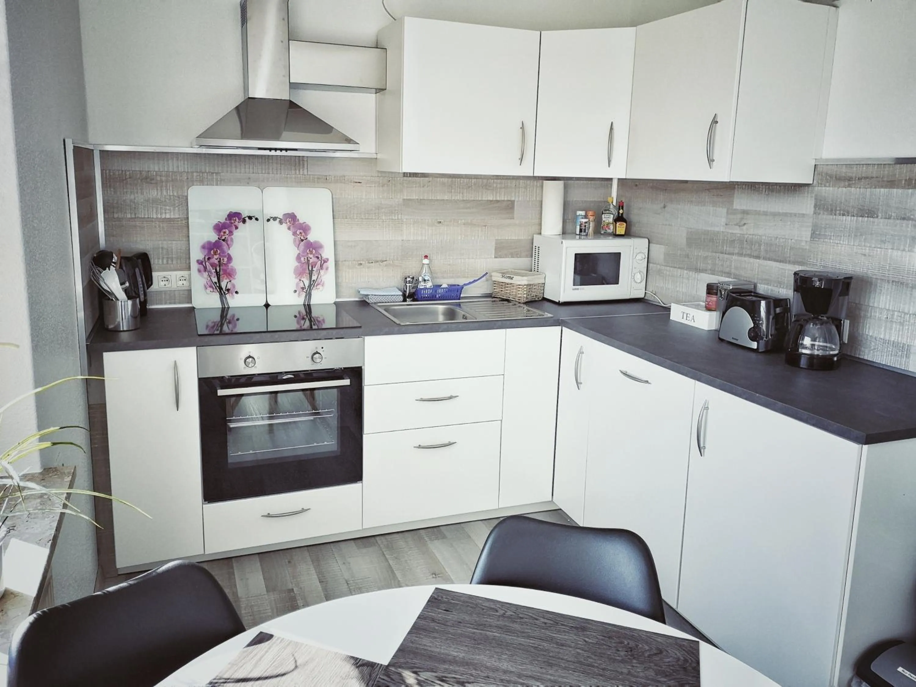 Kitchen or kitchenette in Ferienwohnung Gooß
