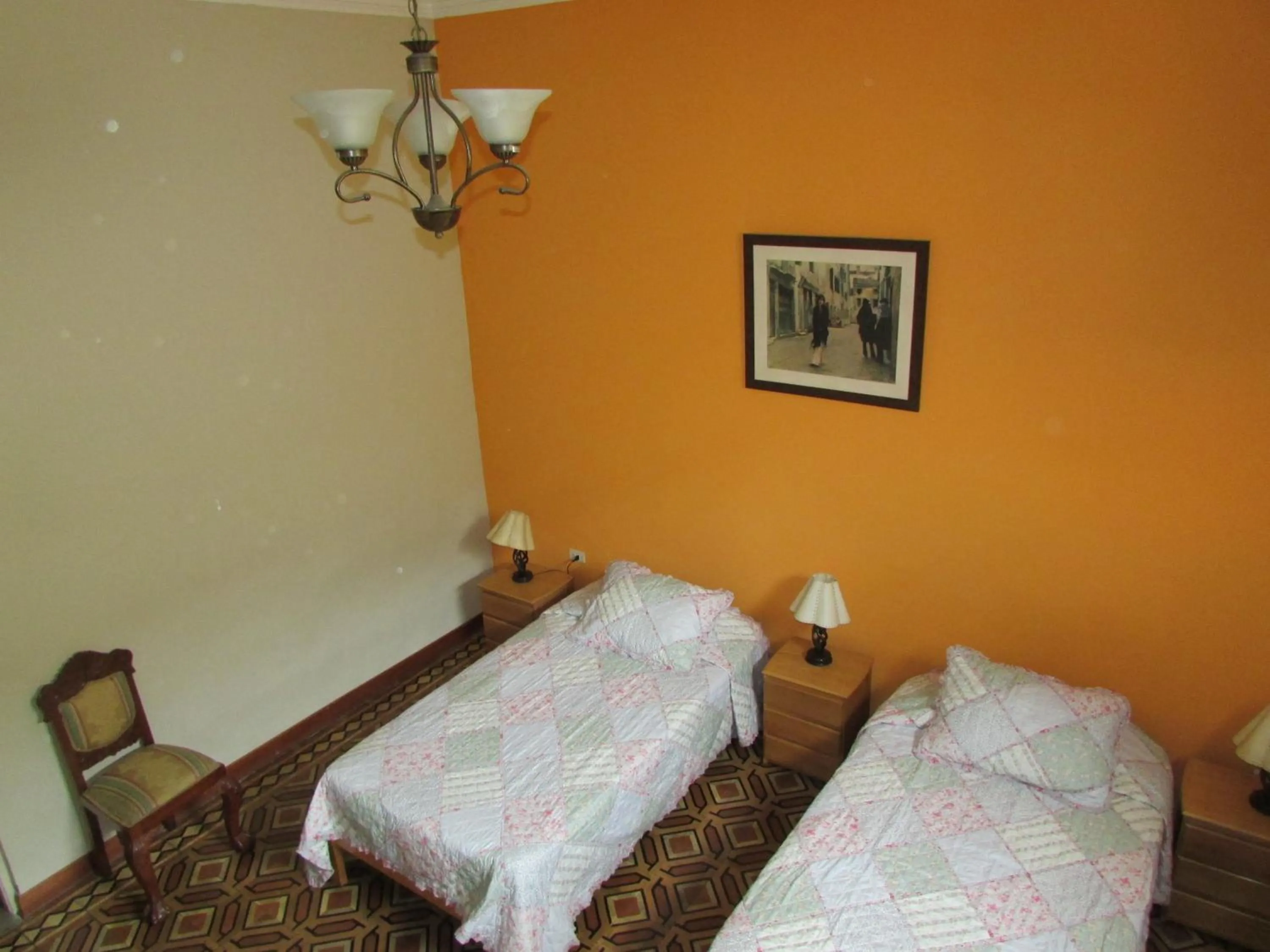Photo of the whole room in Residencial Miraflores B&B