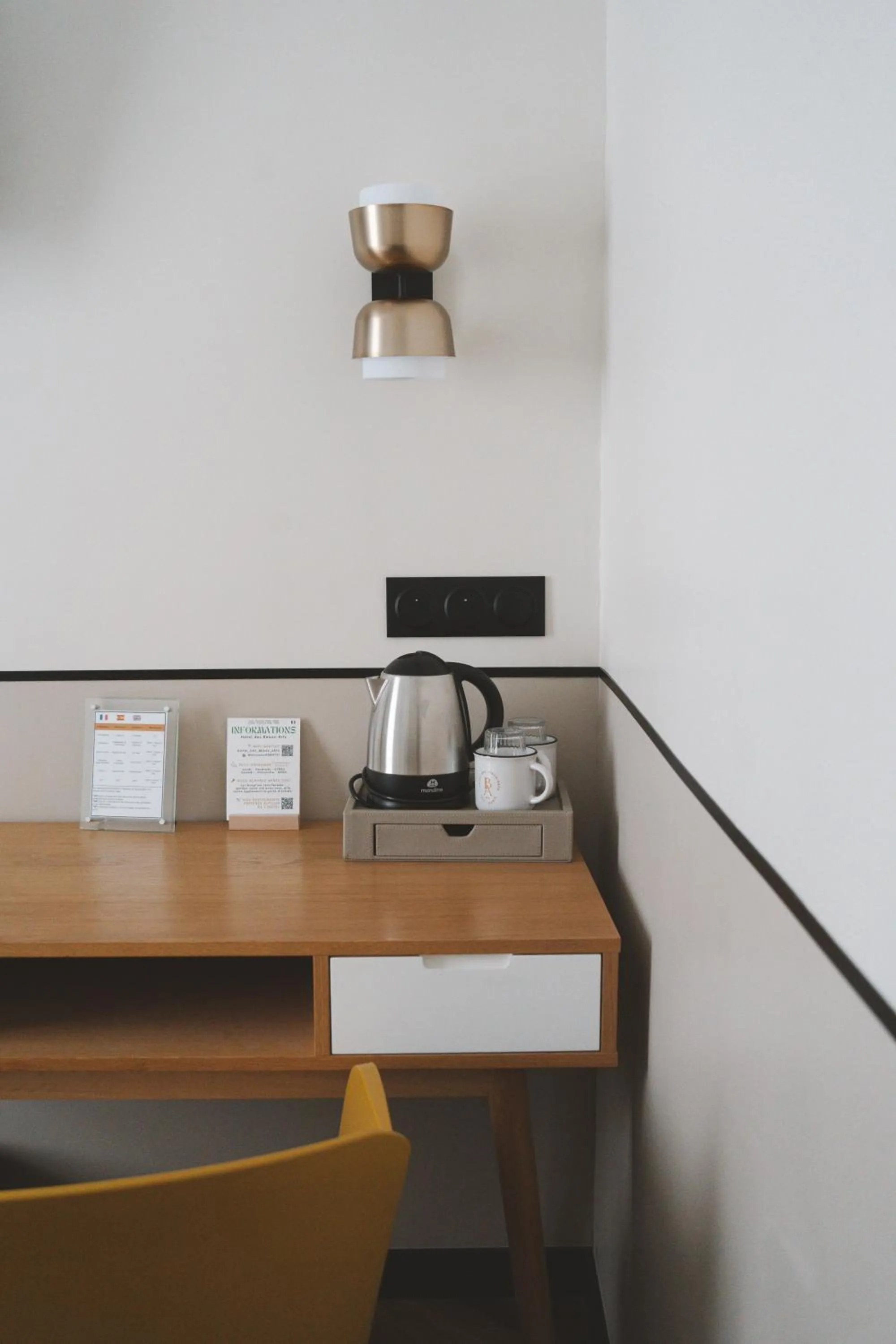 Decorative detail in Hôtel des Beaux Arts