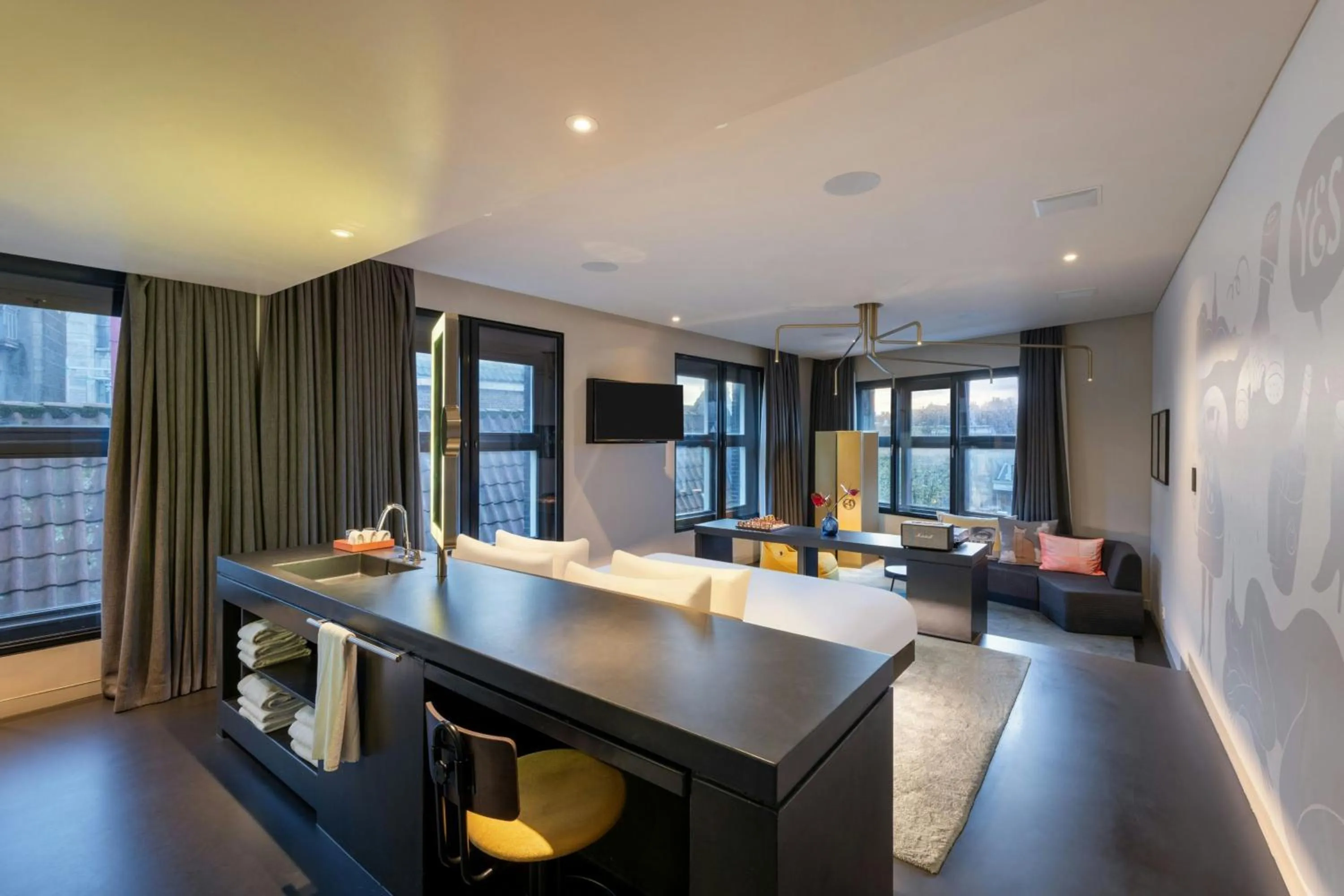 Photo of the whole room in W Amsterdam