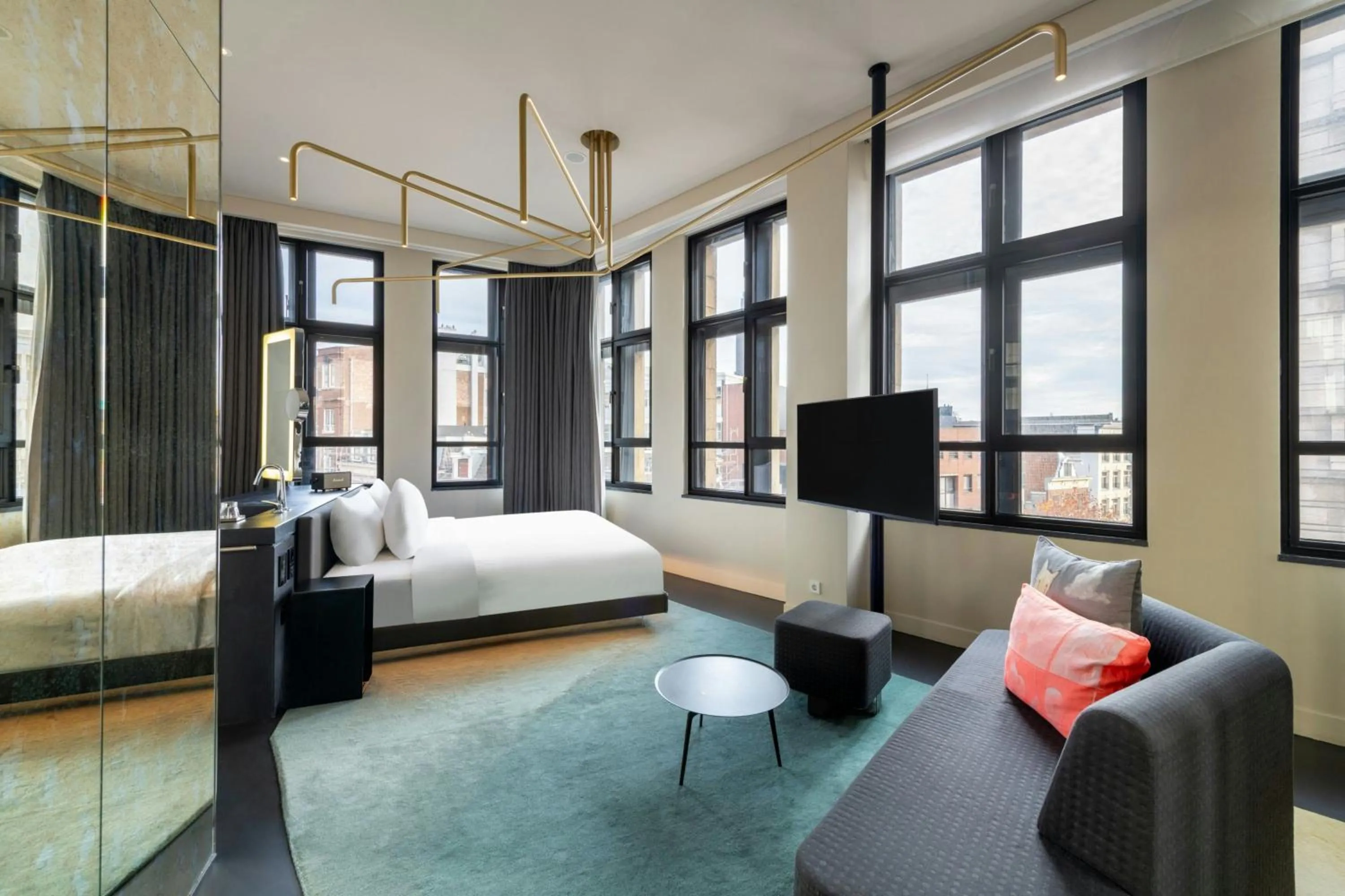 Photo of the whole room, Bed in W Amsterdam