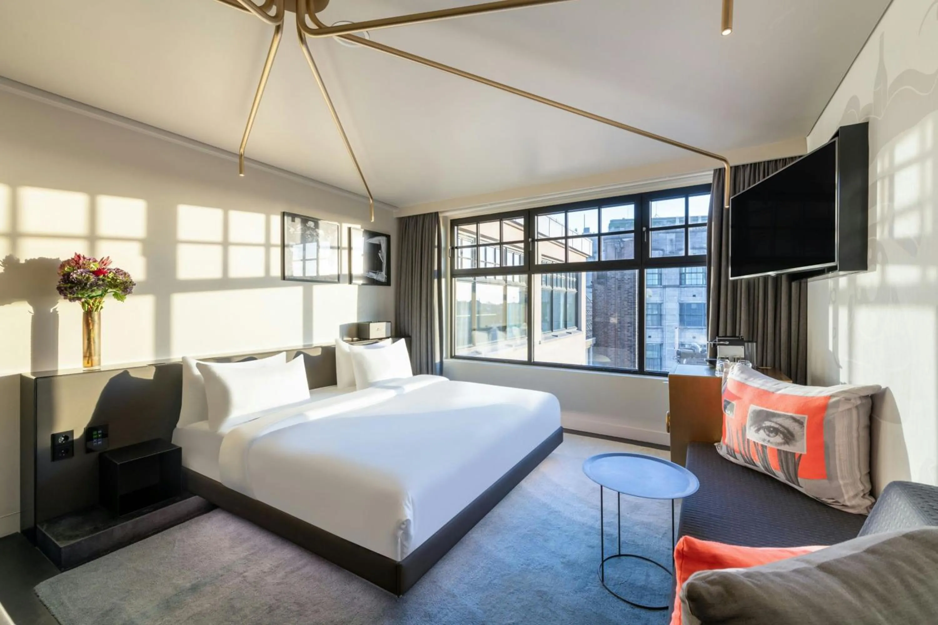 Photo of the whole room, Bed in W Amsterdam