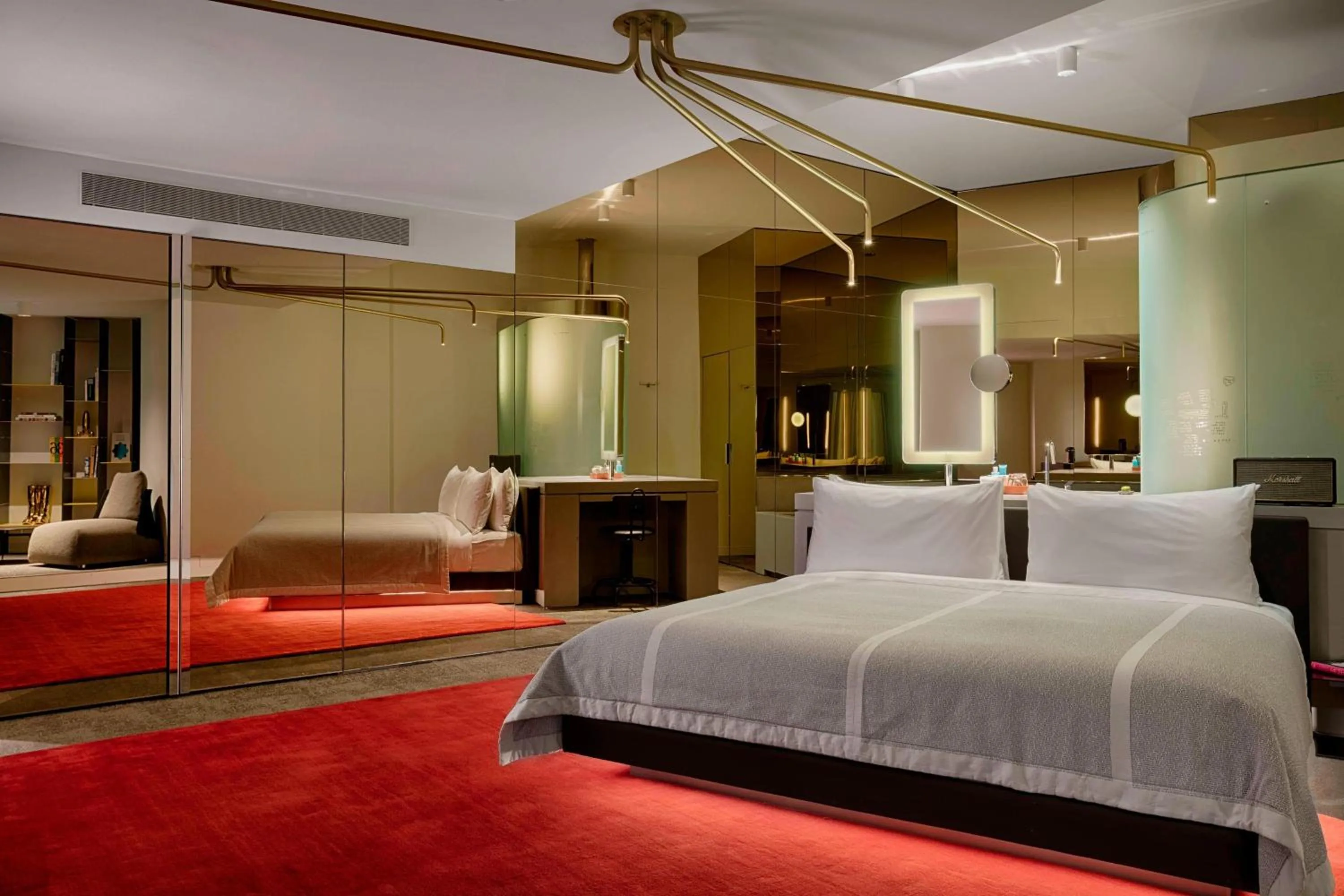 Photo of the whole room, Bed in W Amsterdam