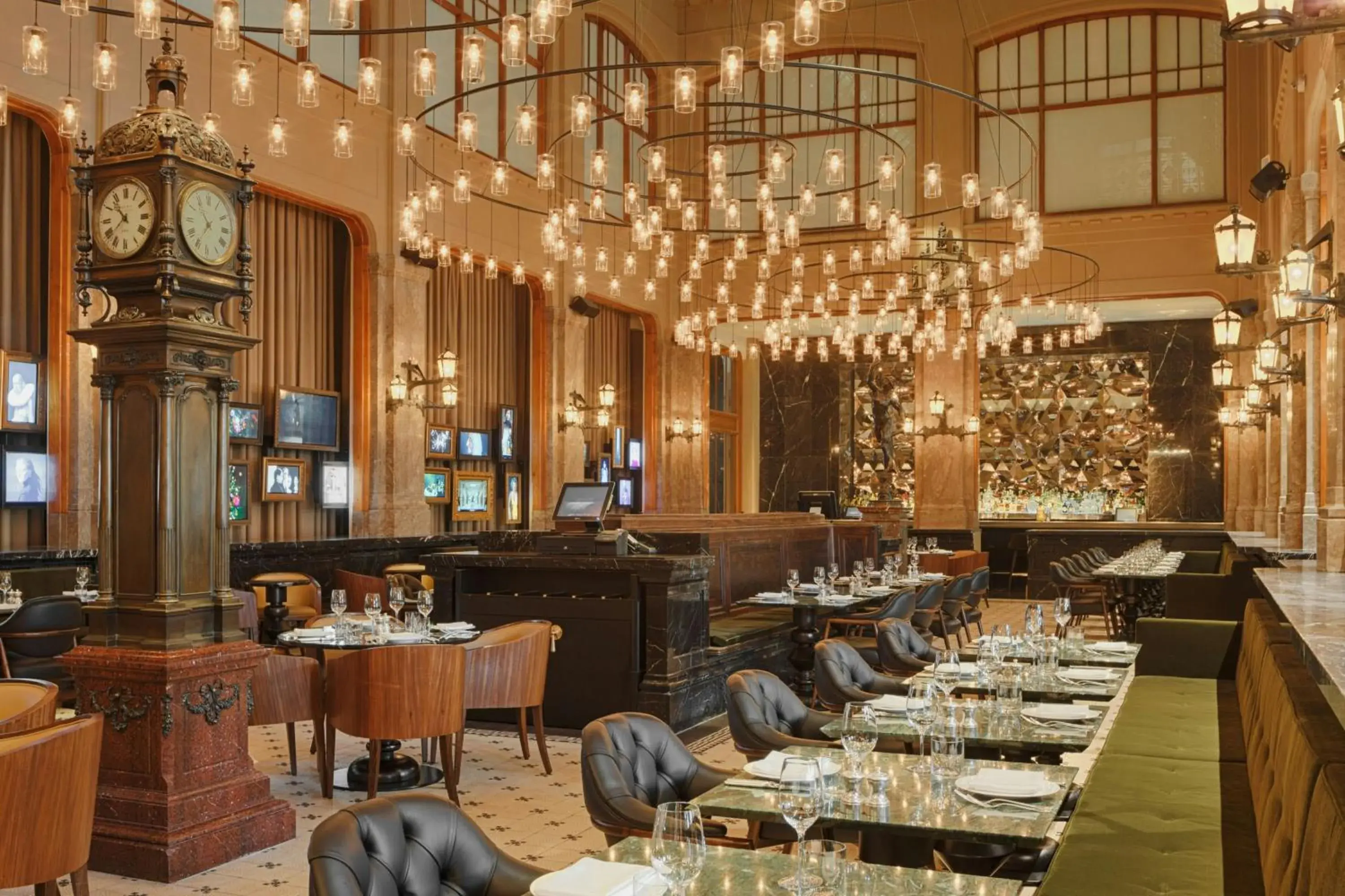 Restaurant/places to eat in W Amsterdam Restaurant/places to eat in W Amsterdam