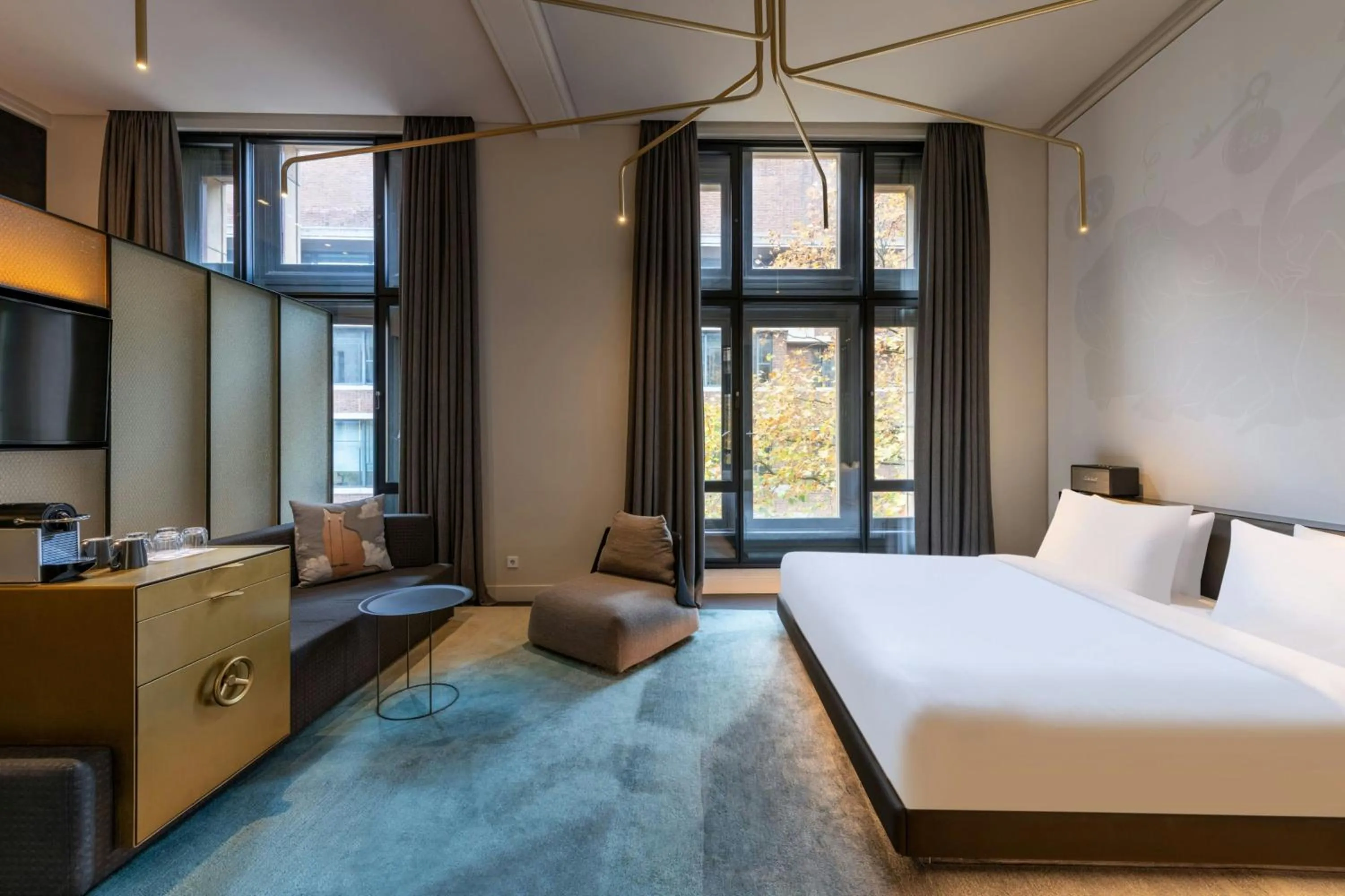 Photo of the whole room, Bed in W Amsterdam