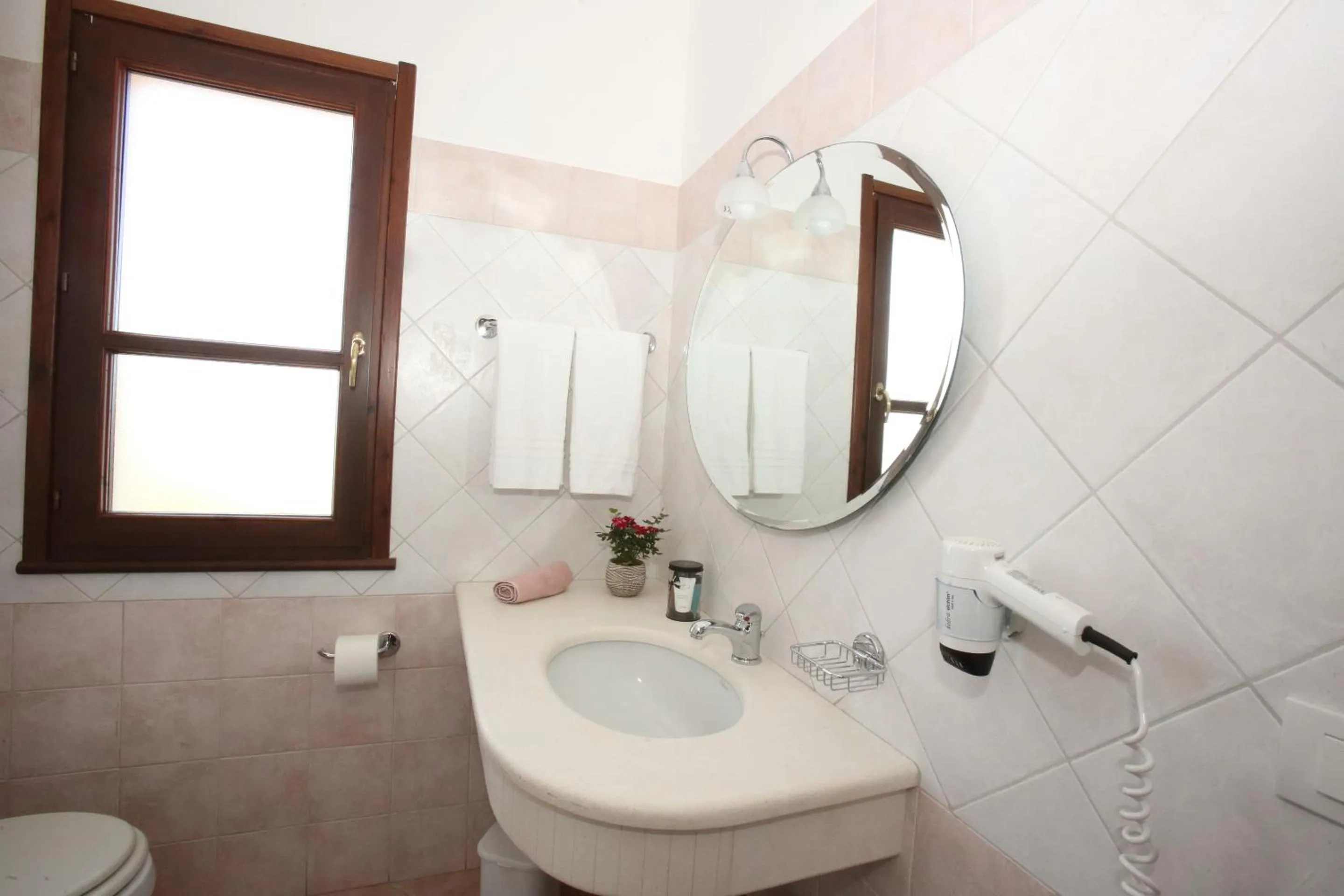 Bathroom in Hotel Genna 'e Masoni