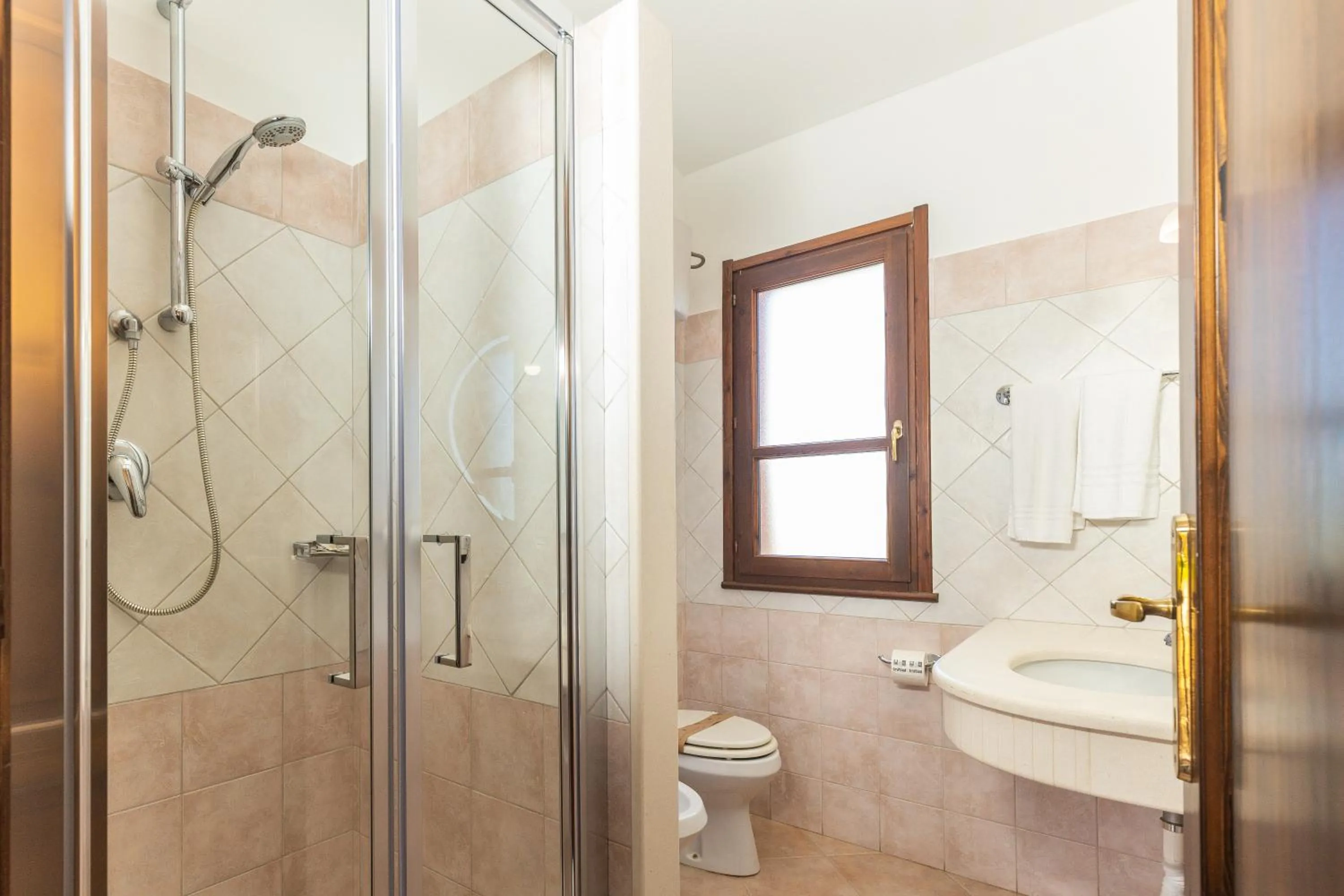 Bathroom in Hotel Genna 'e Masoni