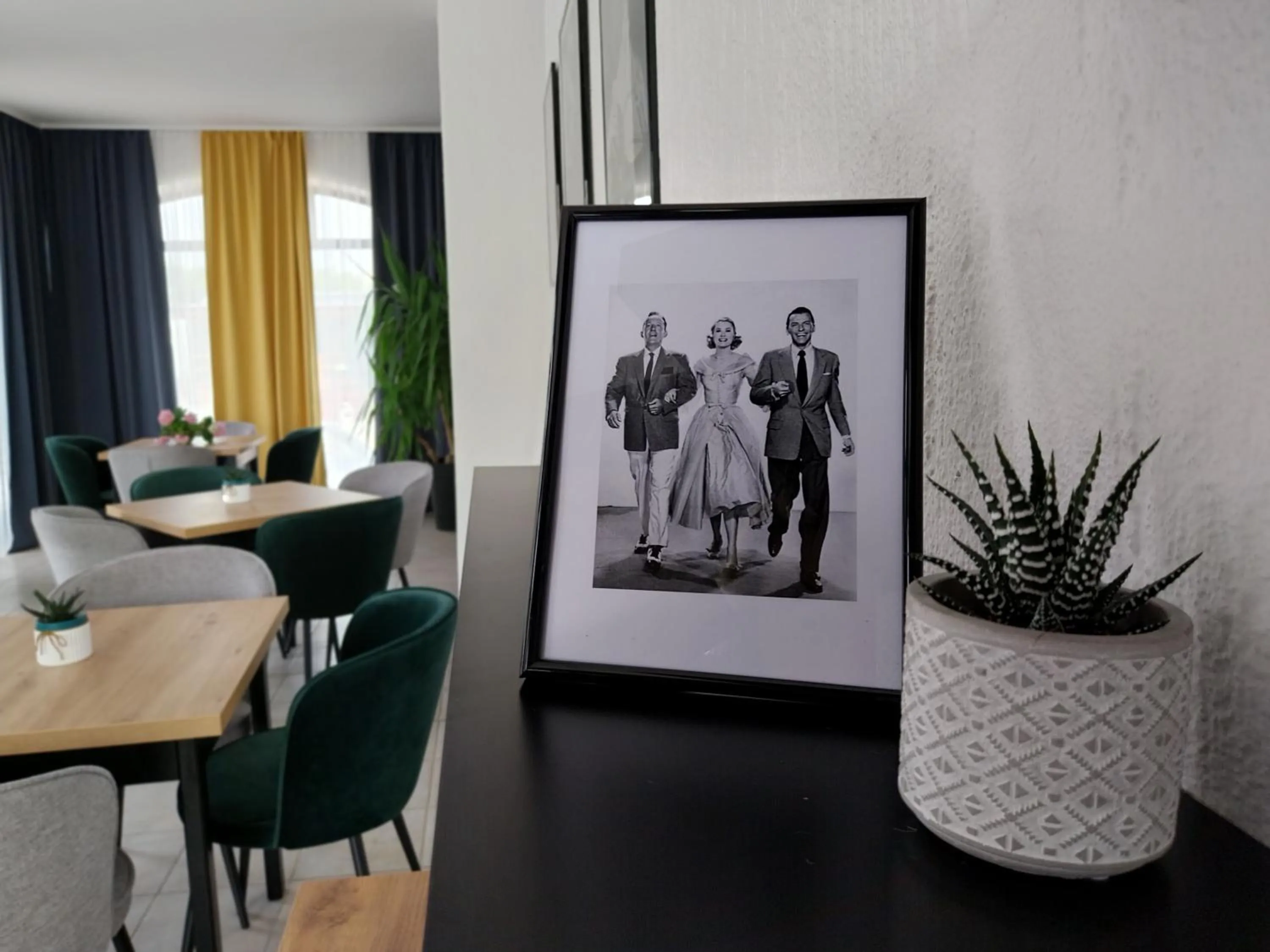 Decorative detail in Hollywood rooms