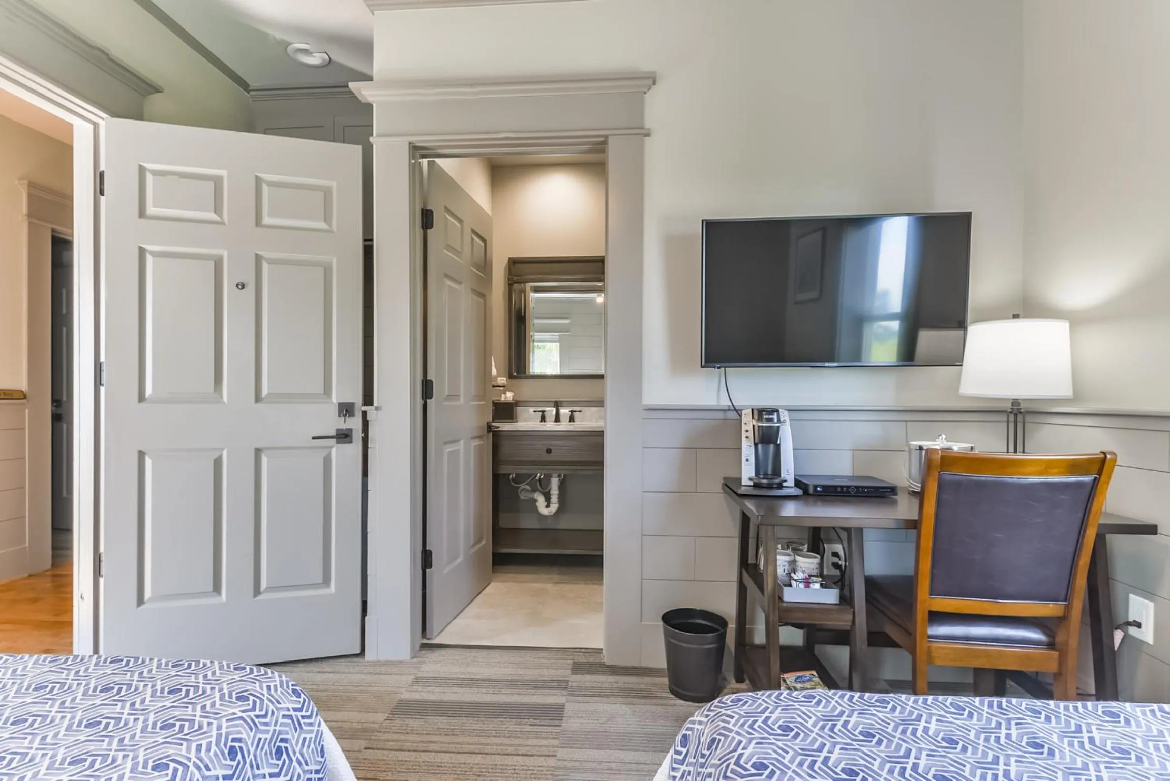 Bedroom, Bed in Harborwalk Lodge