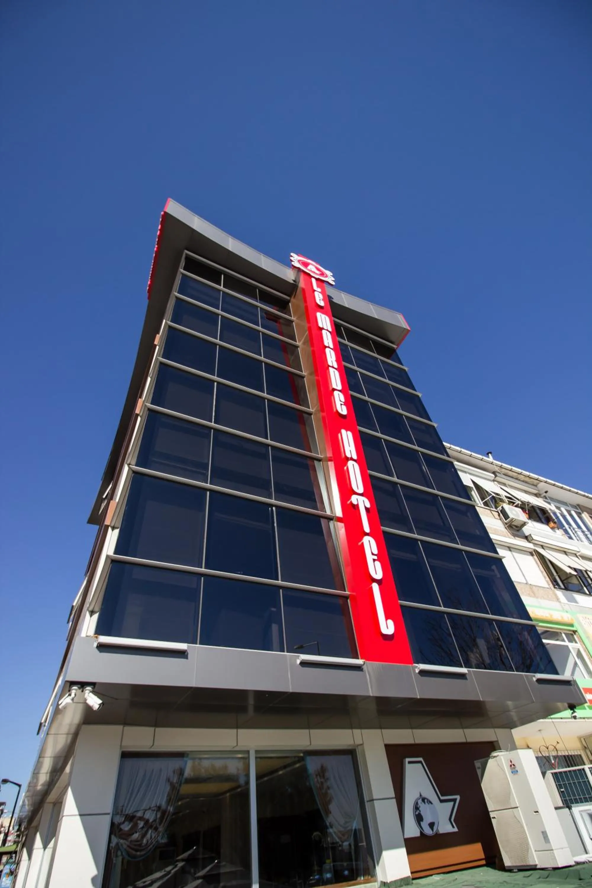 Facade/entrance in Le Marde Hotel