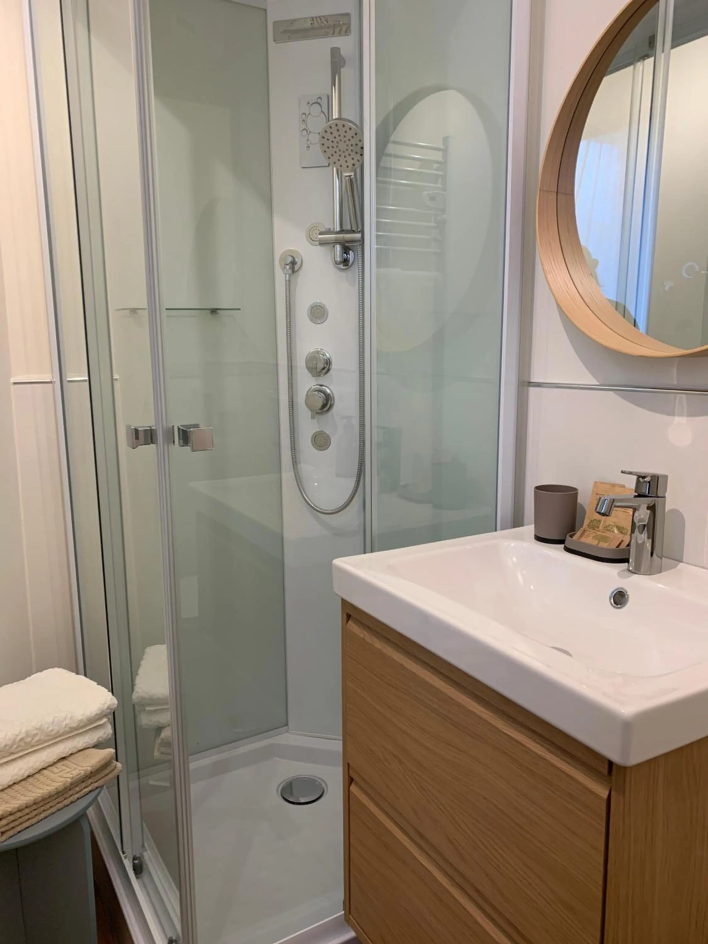 Shower in B&B Casa Silingardi