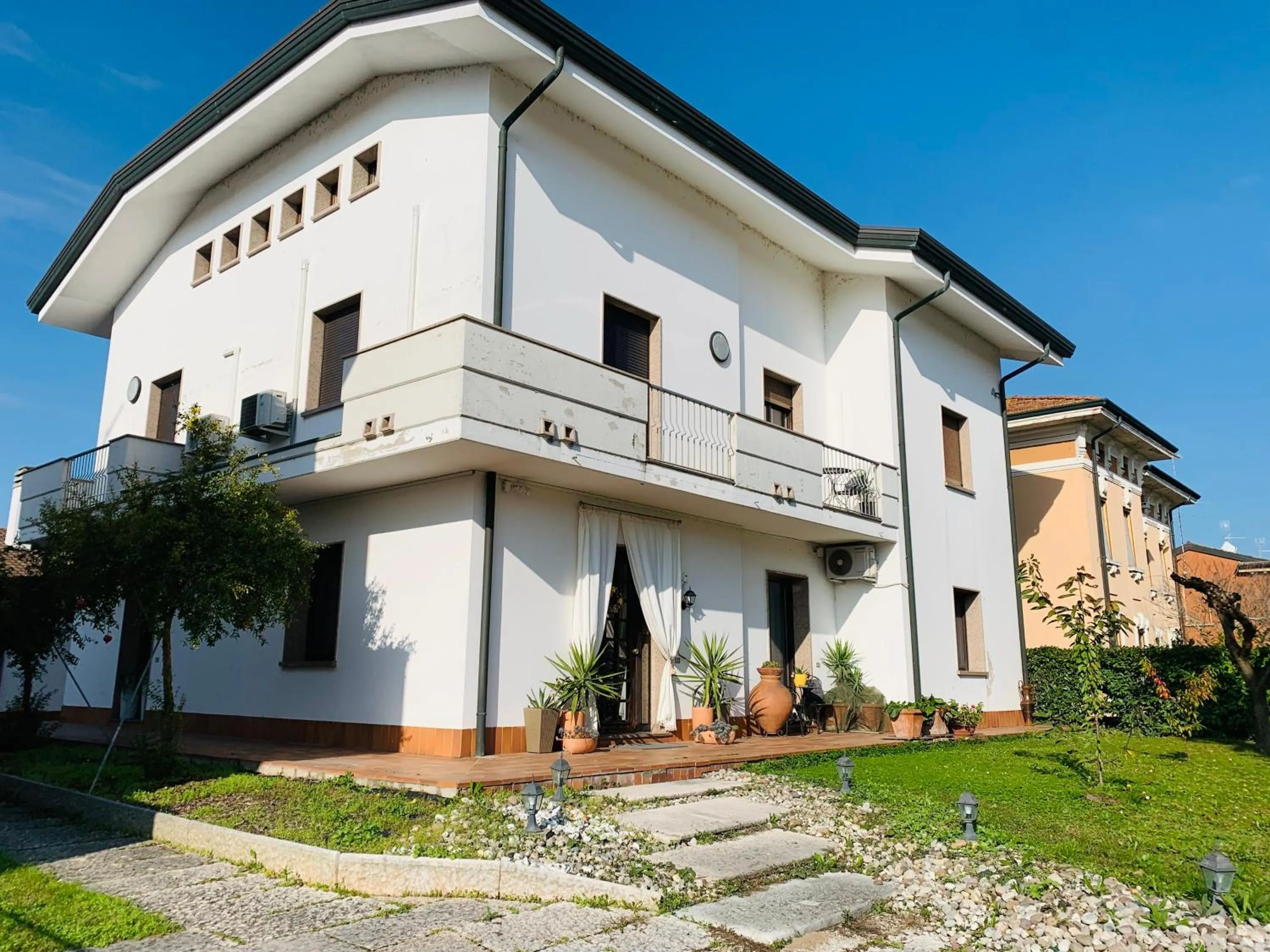 Property building in B&B Casa Silingardi
