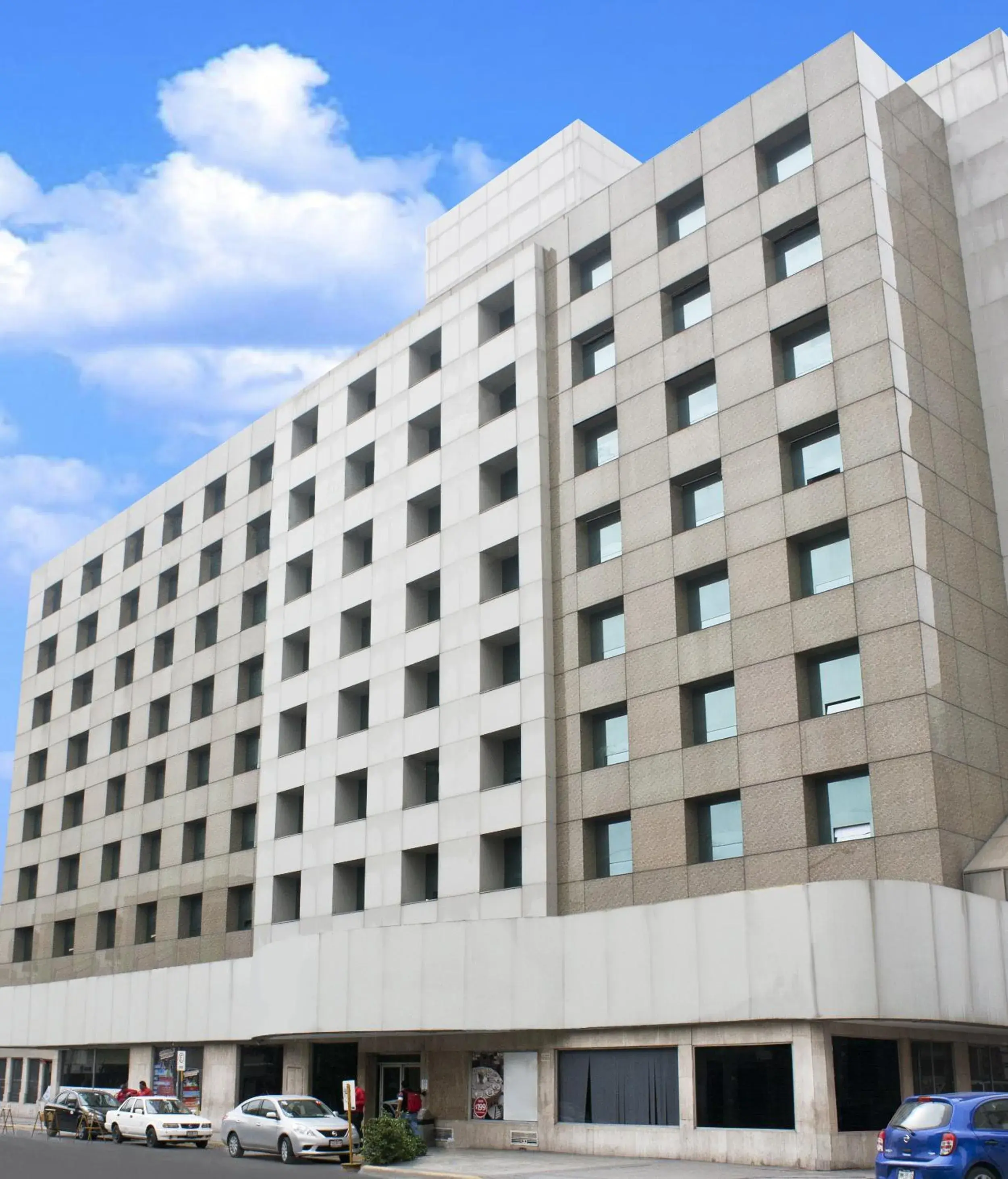 Facade/entrance in Travohotel Monterrey Histórico Facade/entrance in Travohotel Monterrey Histórico