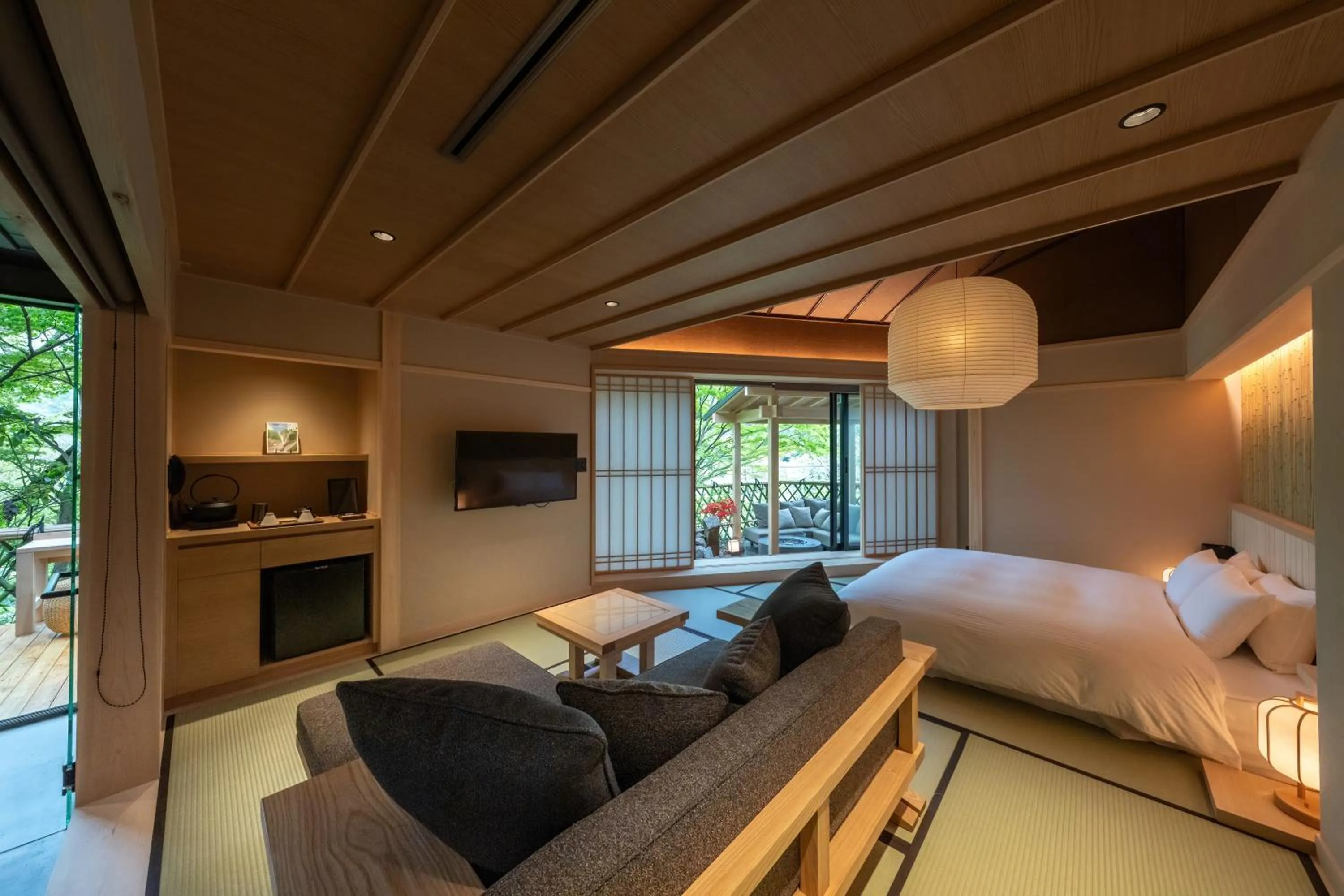 Photo of the whole room, Bed in Nazuna Hakone Miyanosita