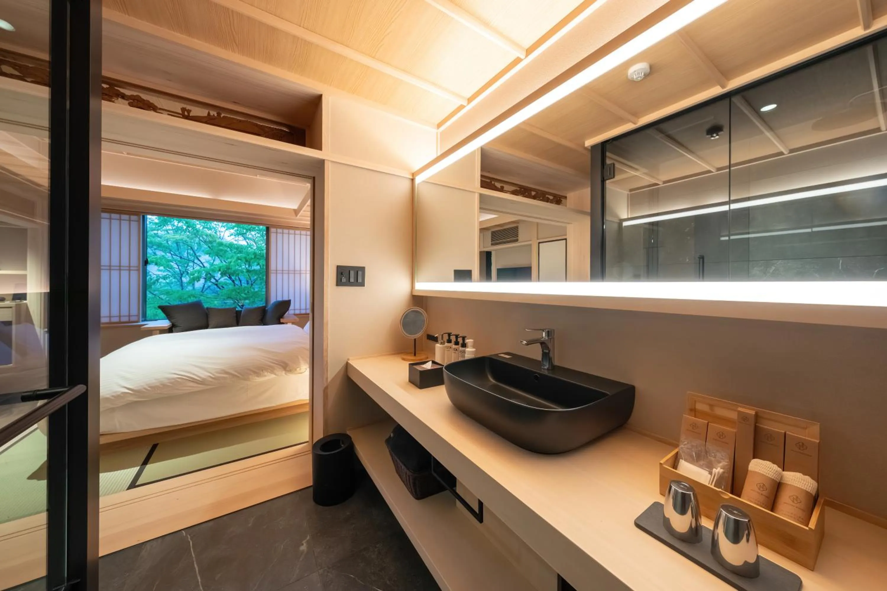 Photo of the whole room, Bed in Nazuna Hakone Miyanosita