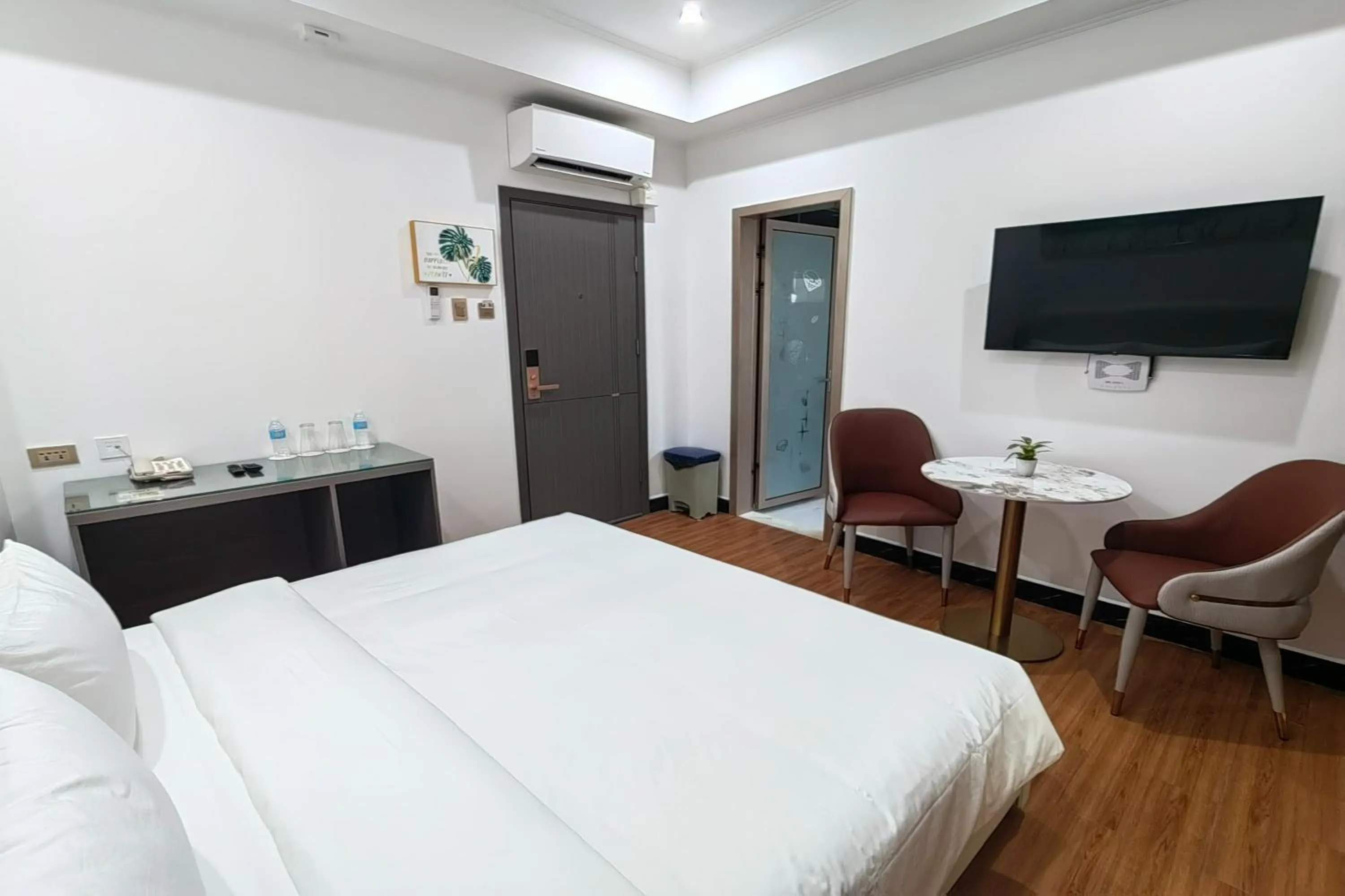 Bed in Mactan Grand Golden Hotel near Airport