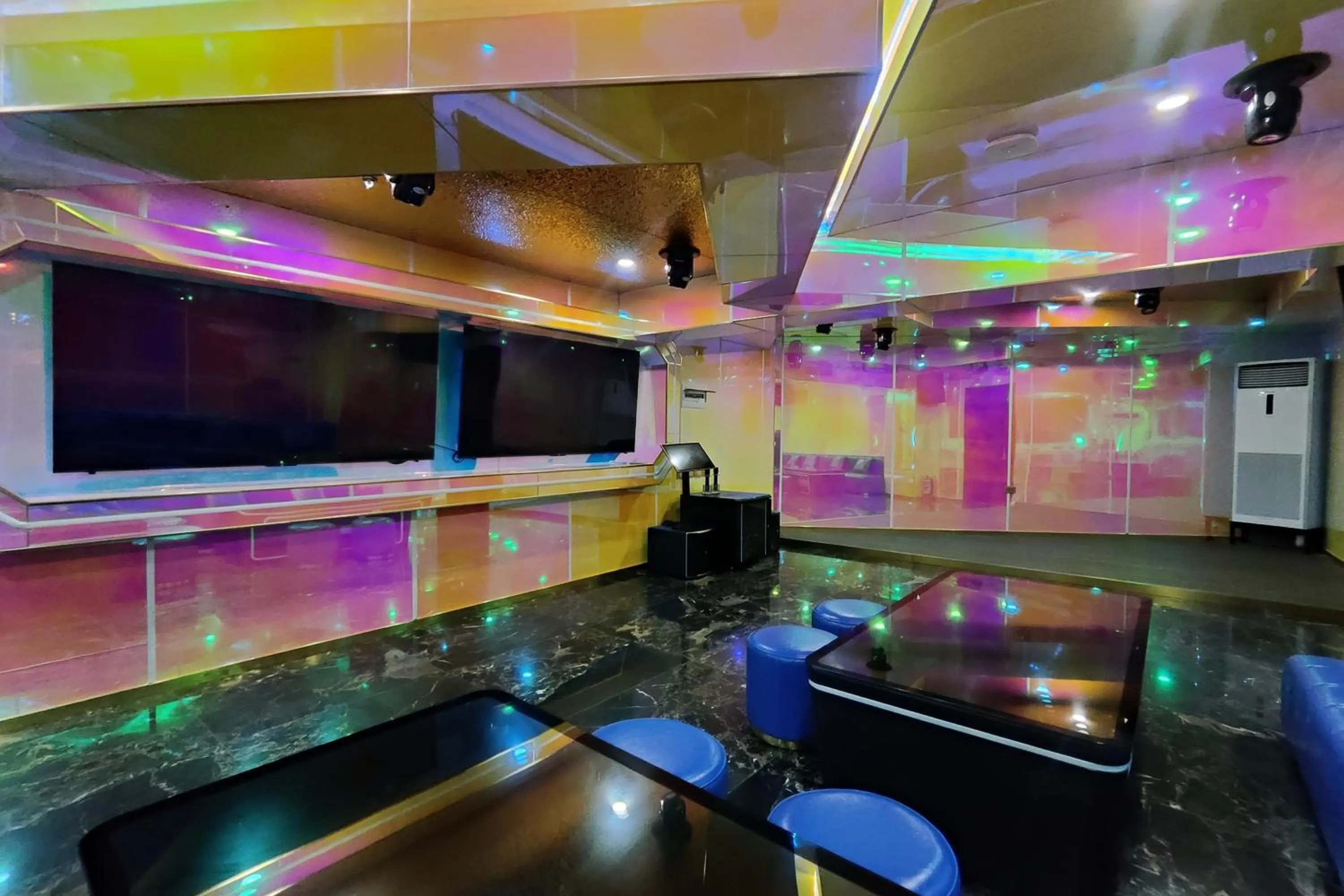 Karaoke in Mactan Grand Golden Hotel near Airport