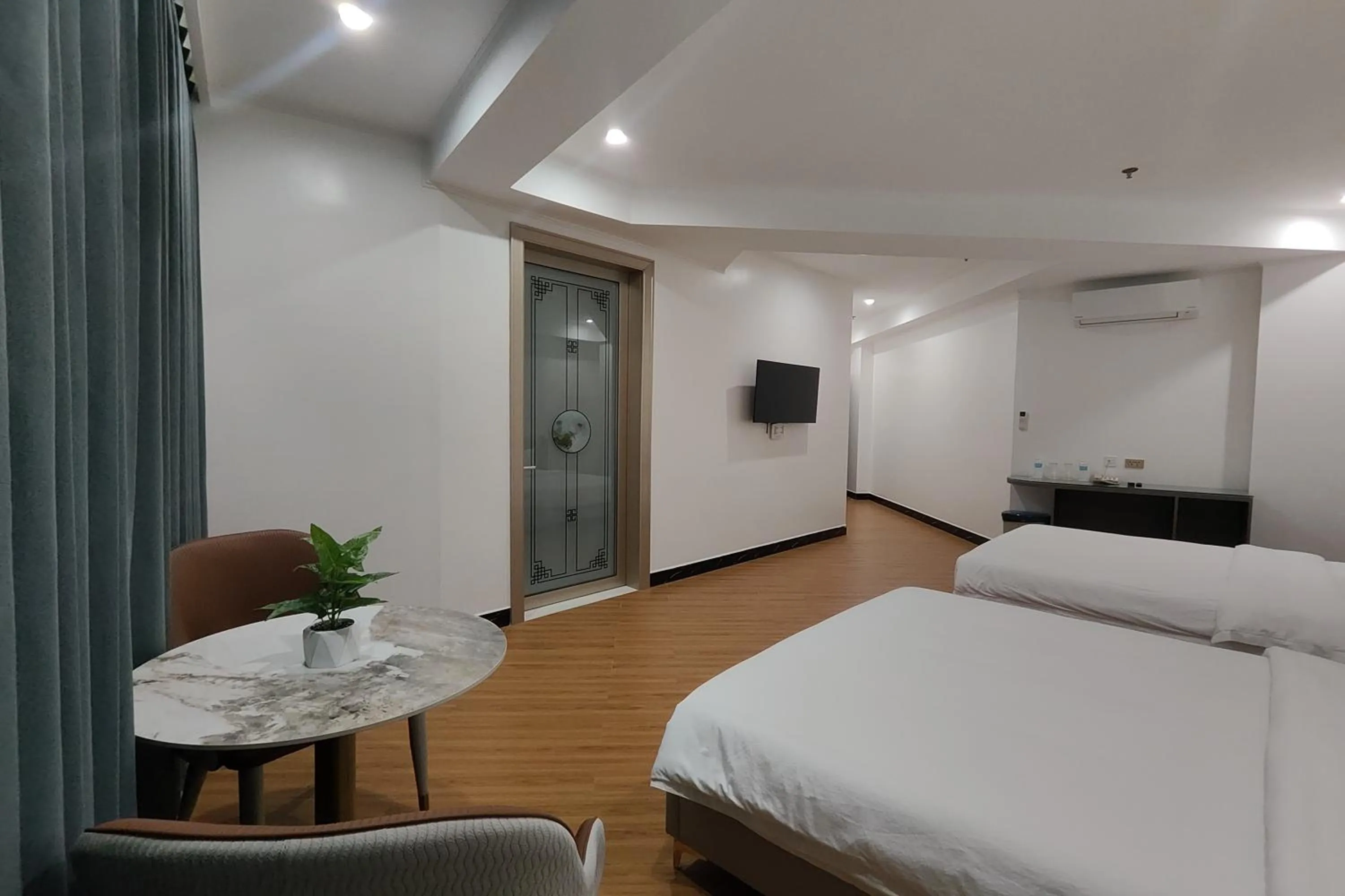 Bed in Mactan Grand Golden Hotel near Airport