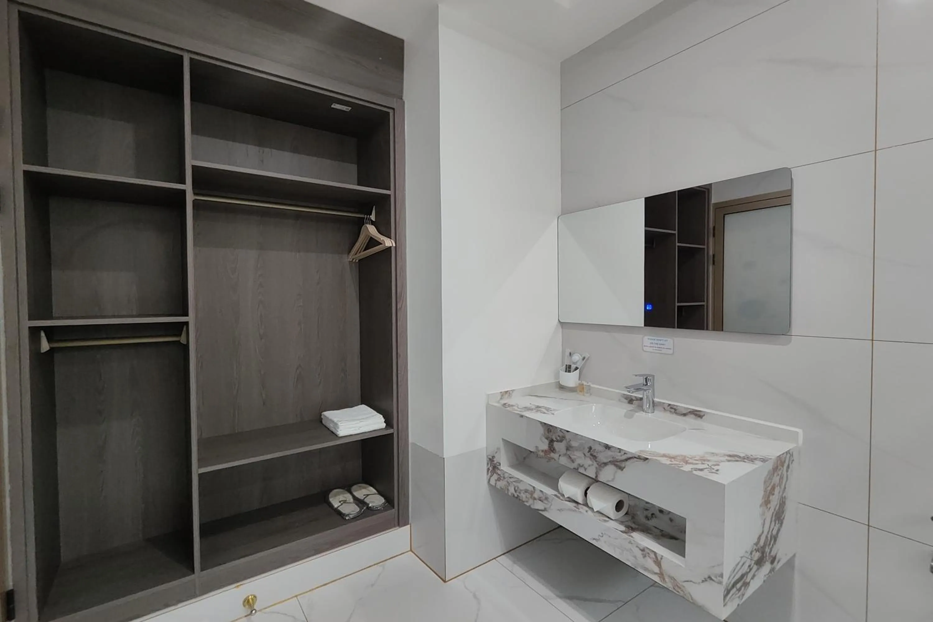 Bathroom in Mactan Grand Golden Hotel near Airport