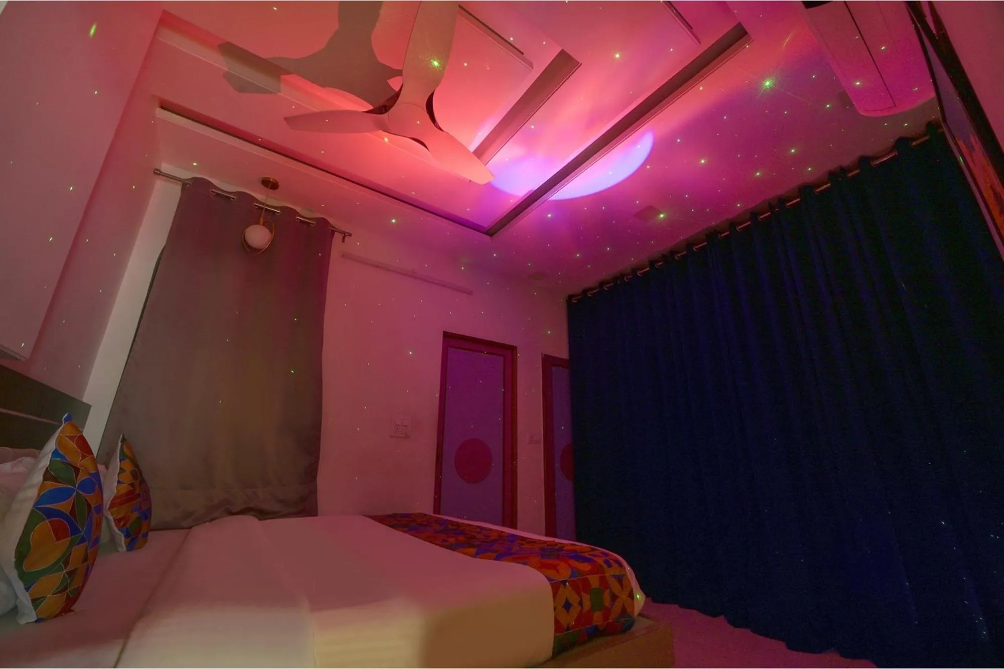 Bed in FabHotel Blooming Beds Pearl