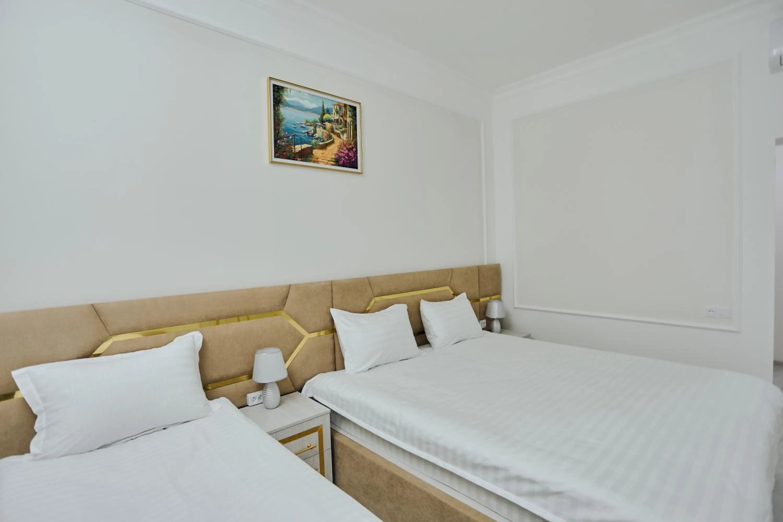 Bed in Registan Gold