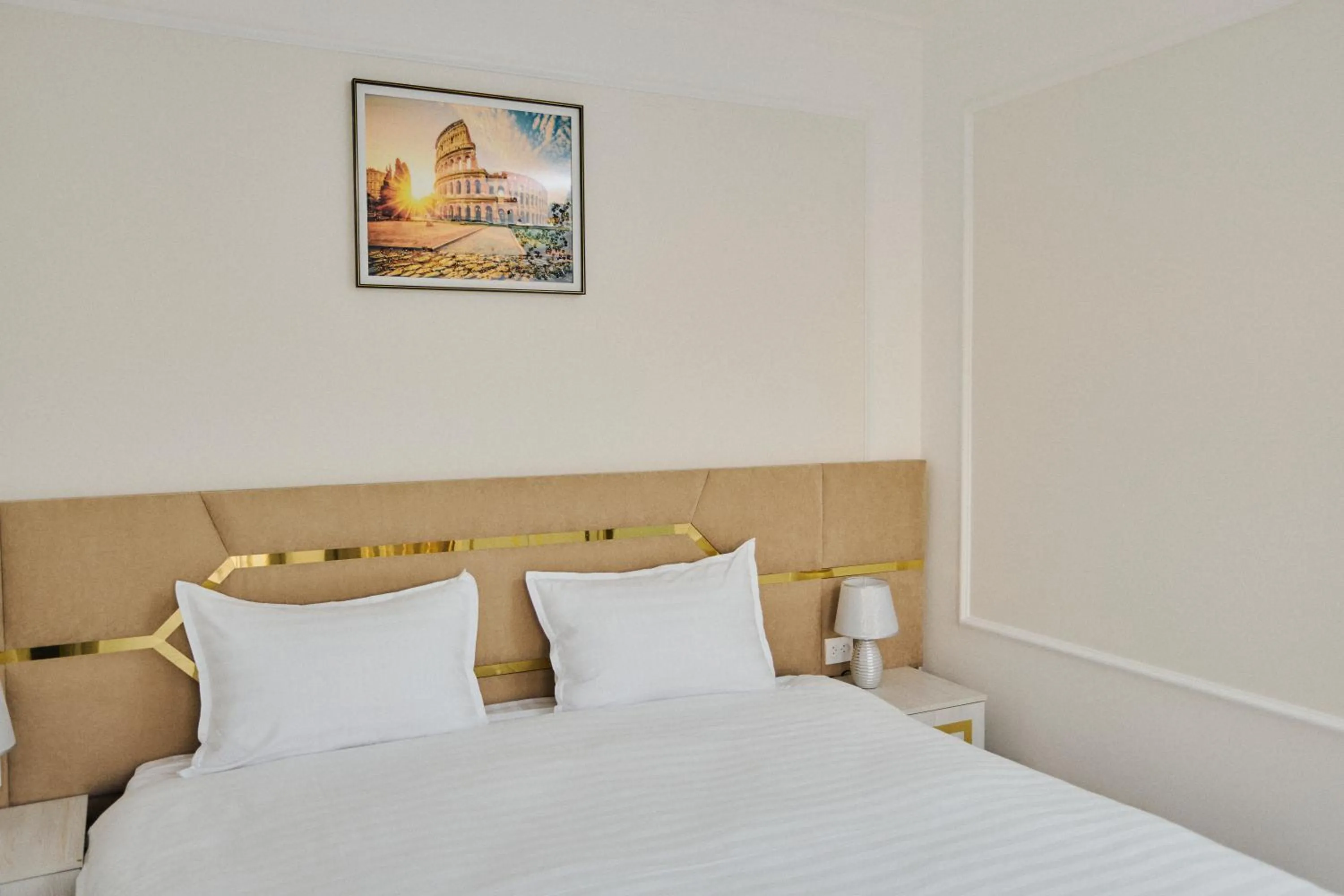 Bed in Registan Gold