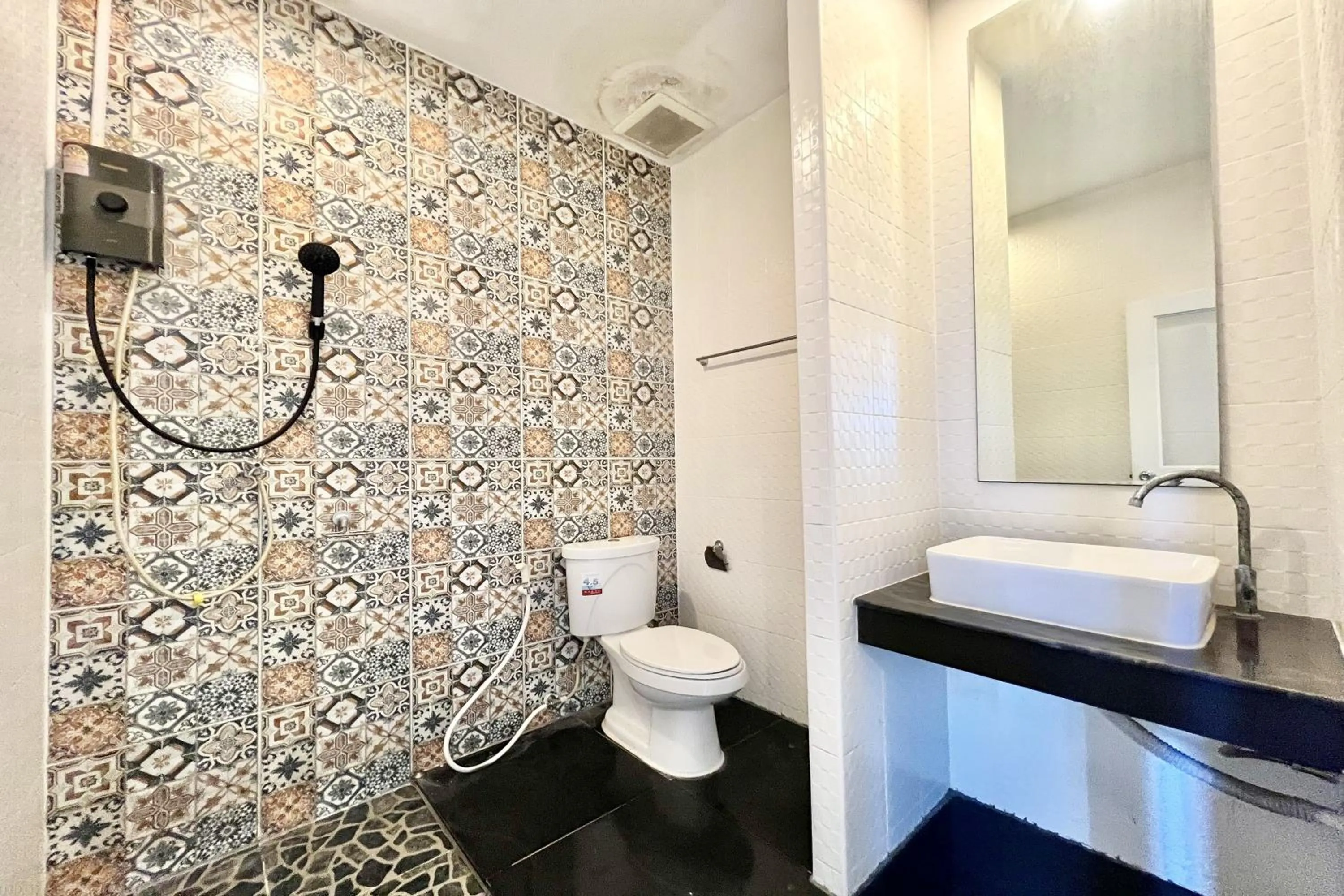 Bathroom in I View Park 2