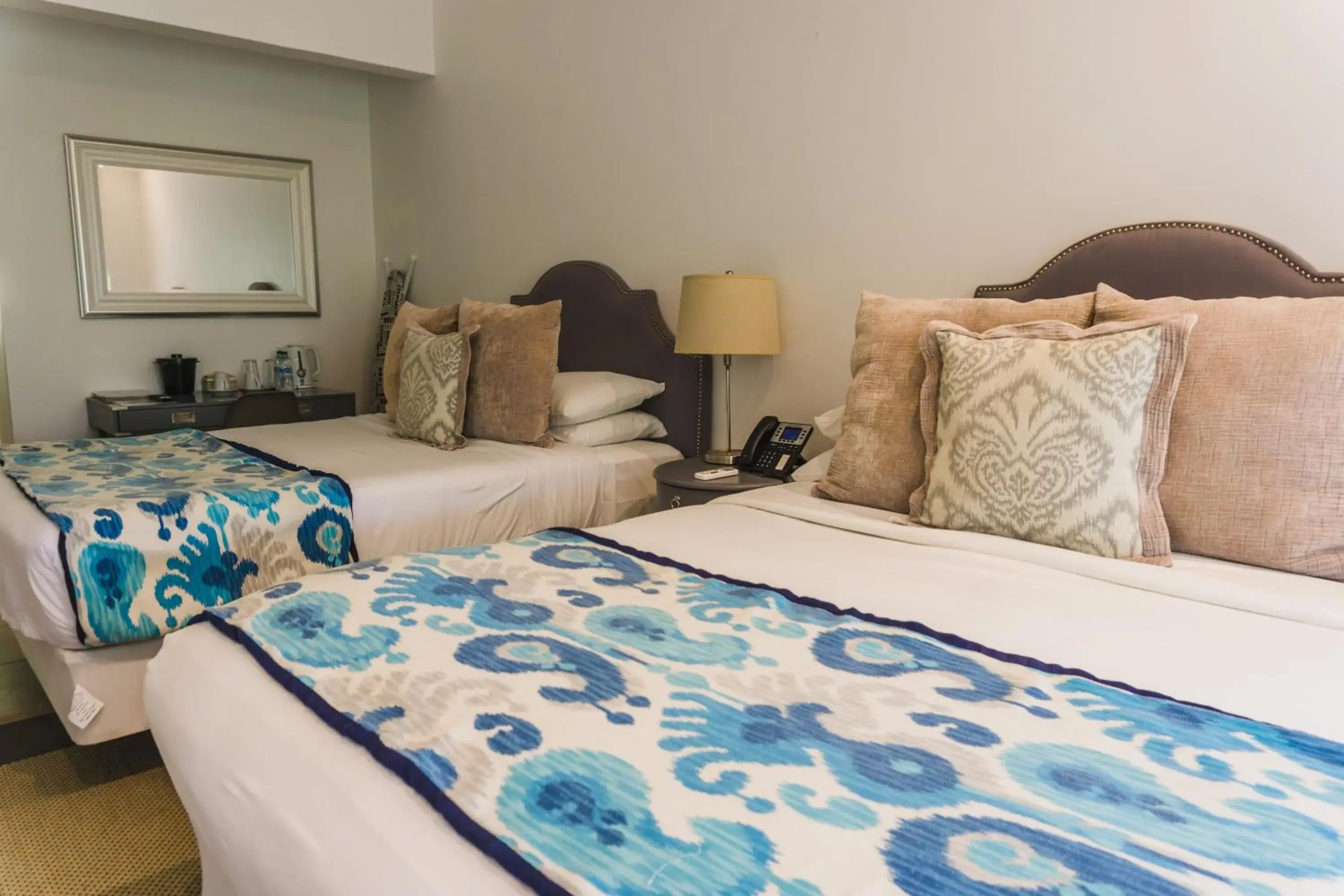 Queen Room with Pool View in Blue Lagoon Hotel and Marina Ltd Queen Room with Pool View in Blue Lagoon Hotel and Marina Ltd