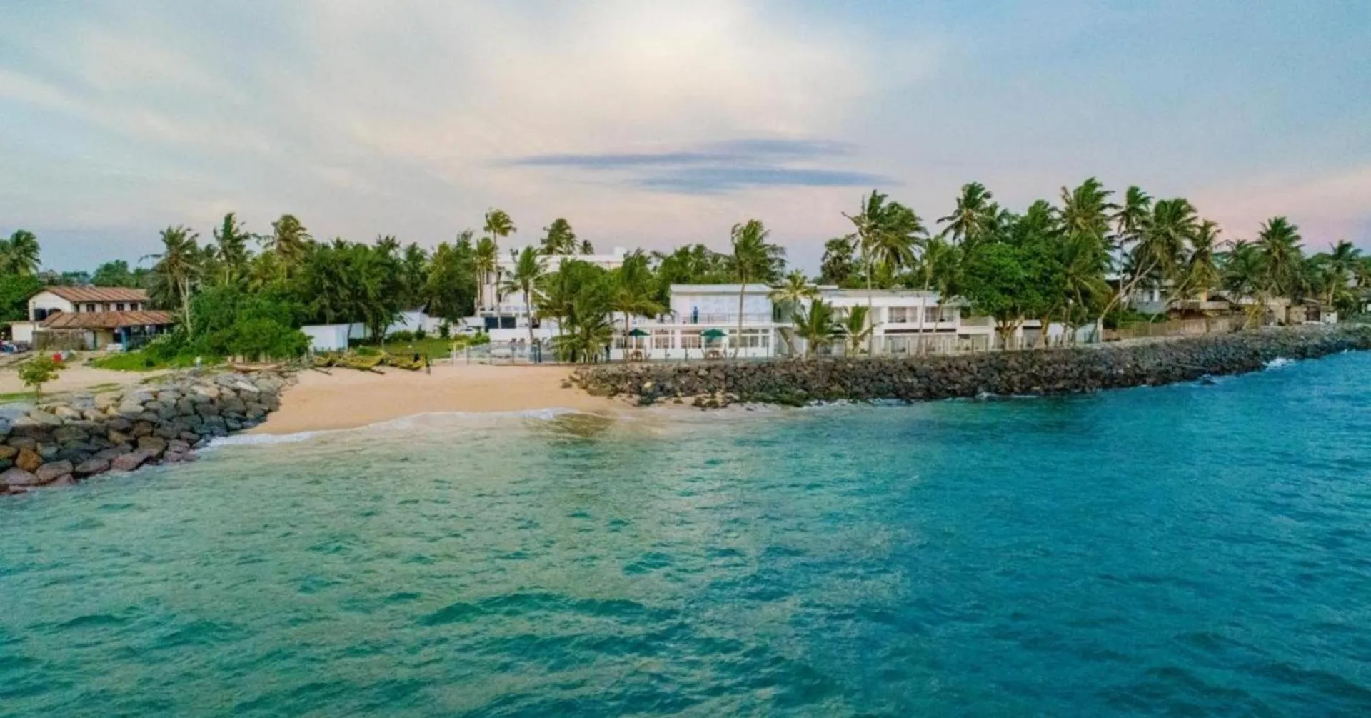 Manara Beach Resort