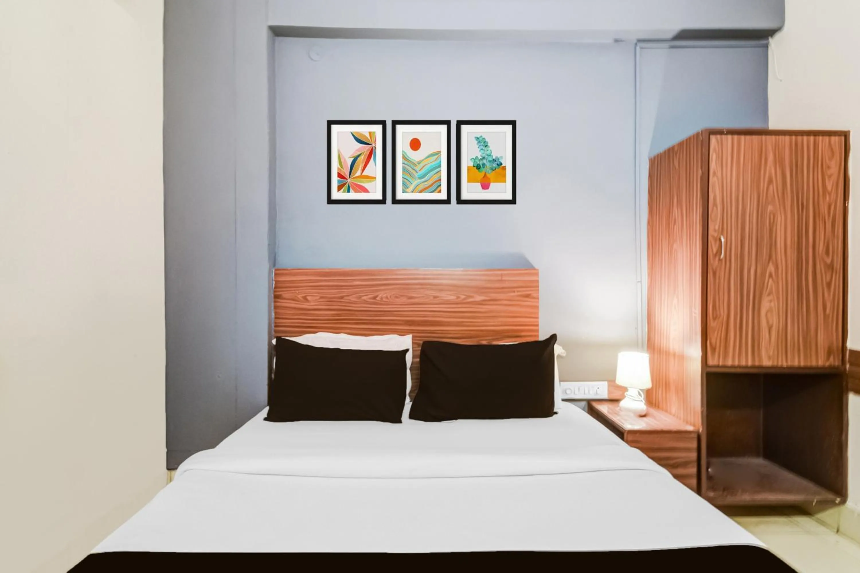 Bedroom, Bed in Super Hotel O Paradise Circle
