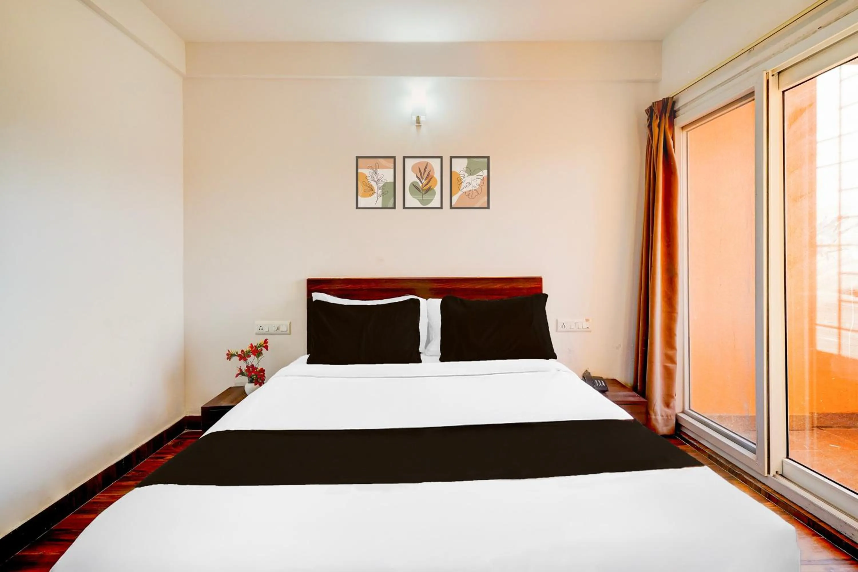 Bedroom, Bed in Super Townhouse Whitefield Bangalore