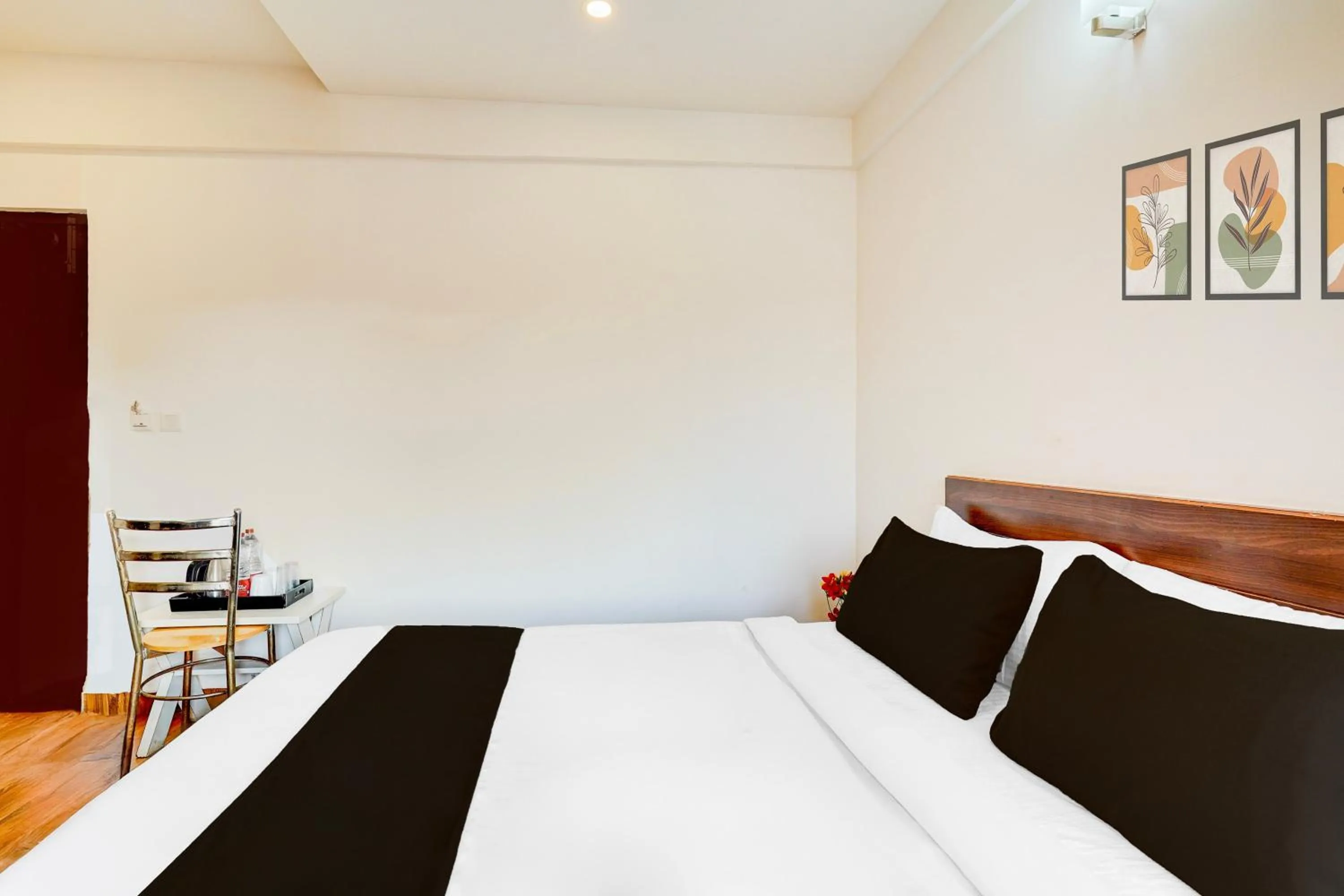 Bedroom, Bed in Super Townhouse Whitefield Bangalore