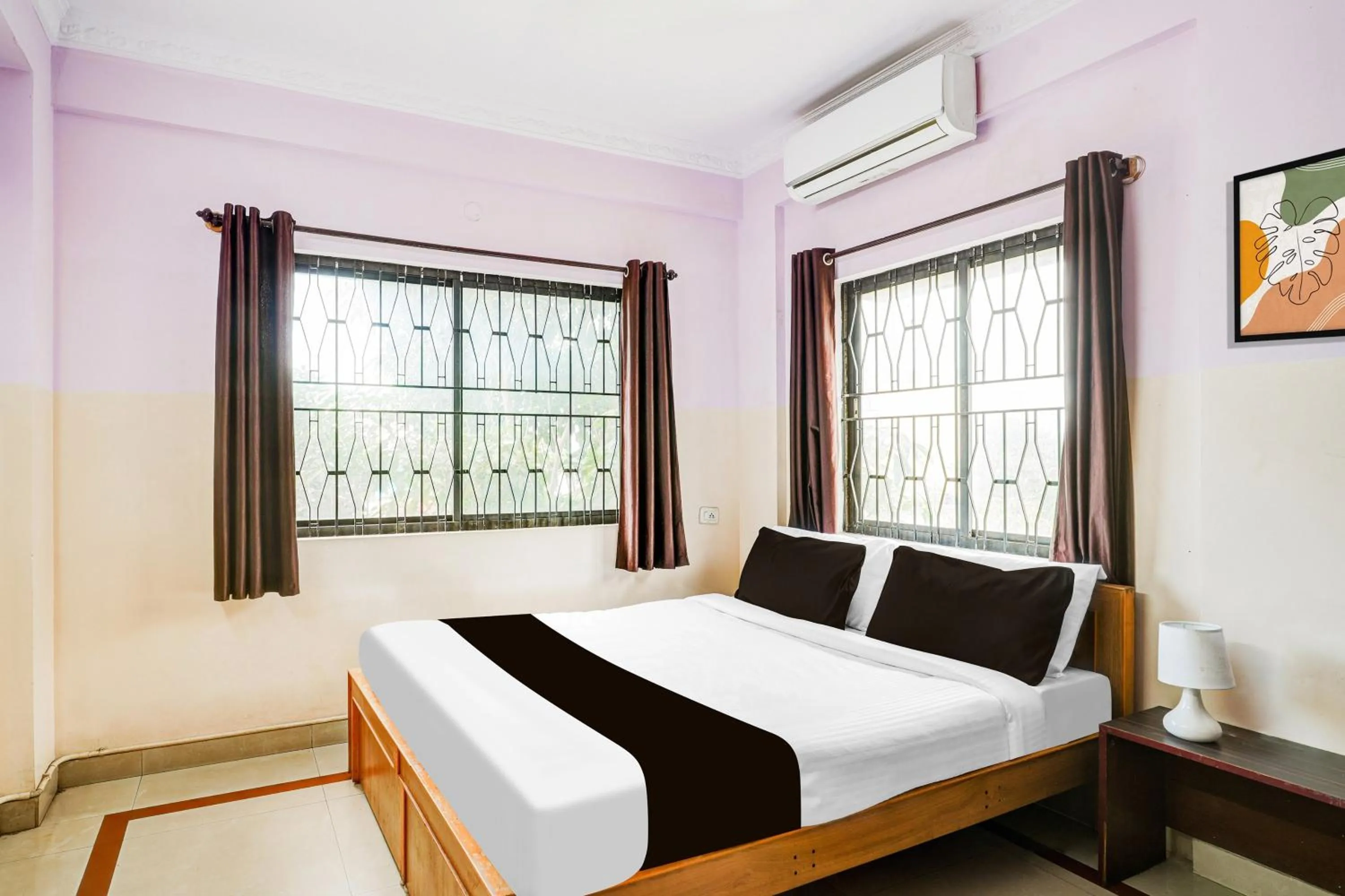 Bedroom in Super Collection O Yeshwantpur Formerly Sunder Nivas