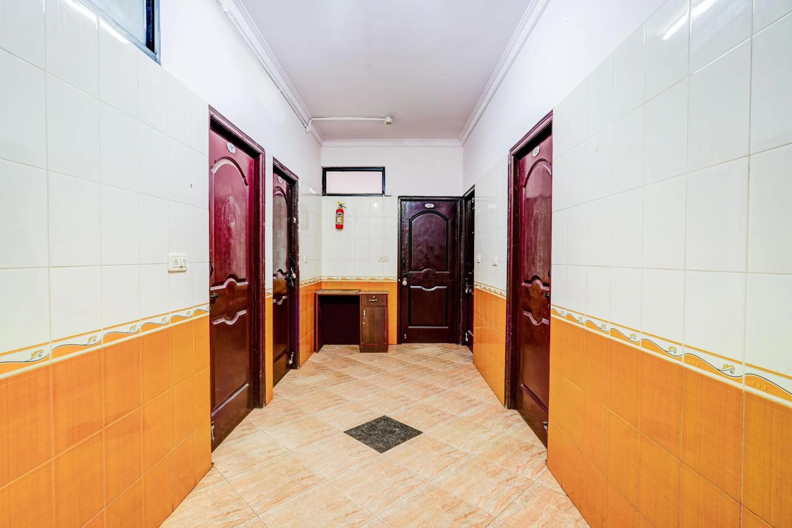 Lobby or reception in Super Collection O Yeshwantpur Formerly Sunder Nivas