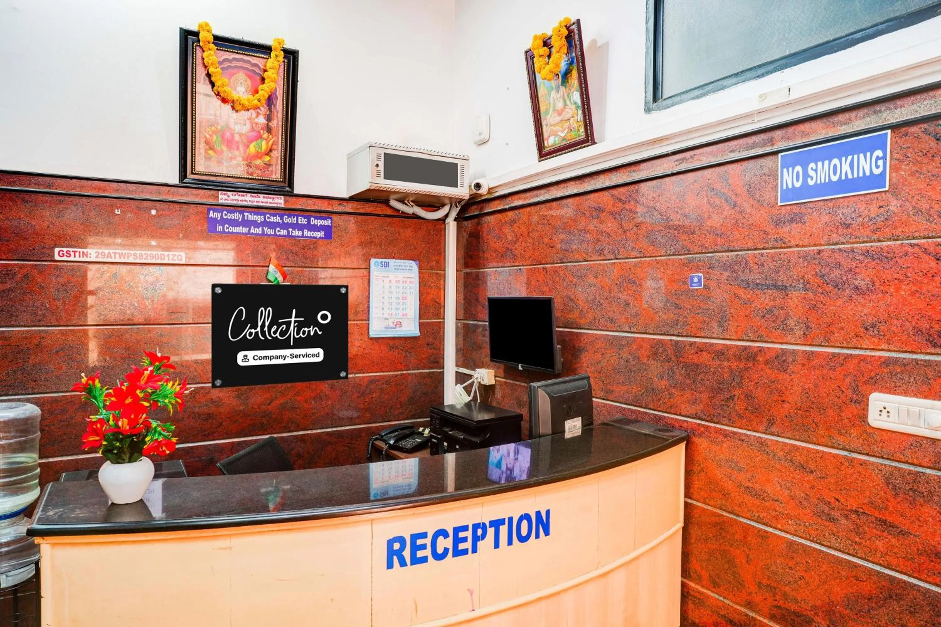 Lobby or reception in Super Collection O Yeshwantpur Formerly Sunder Nivas