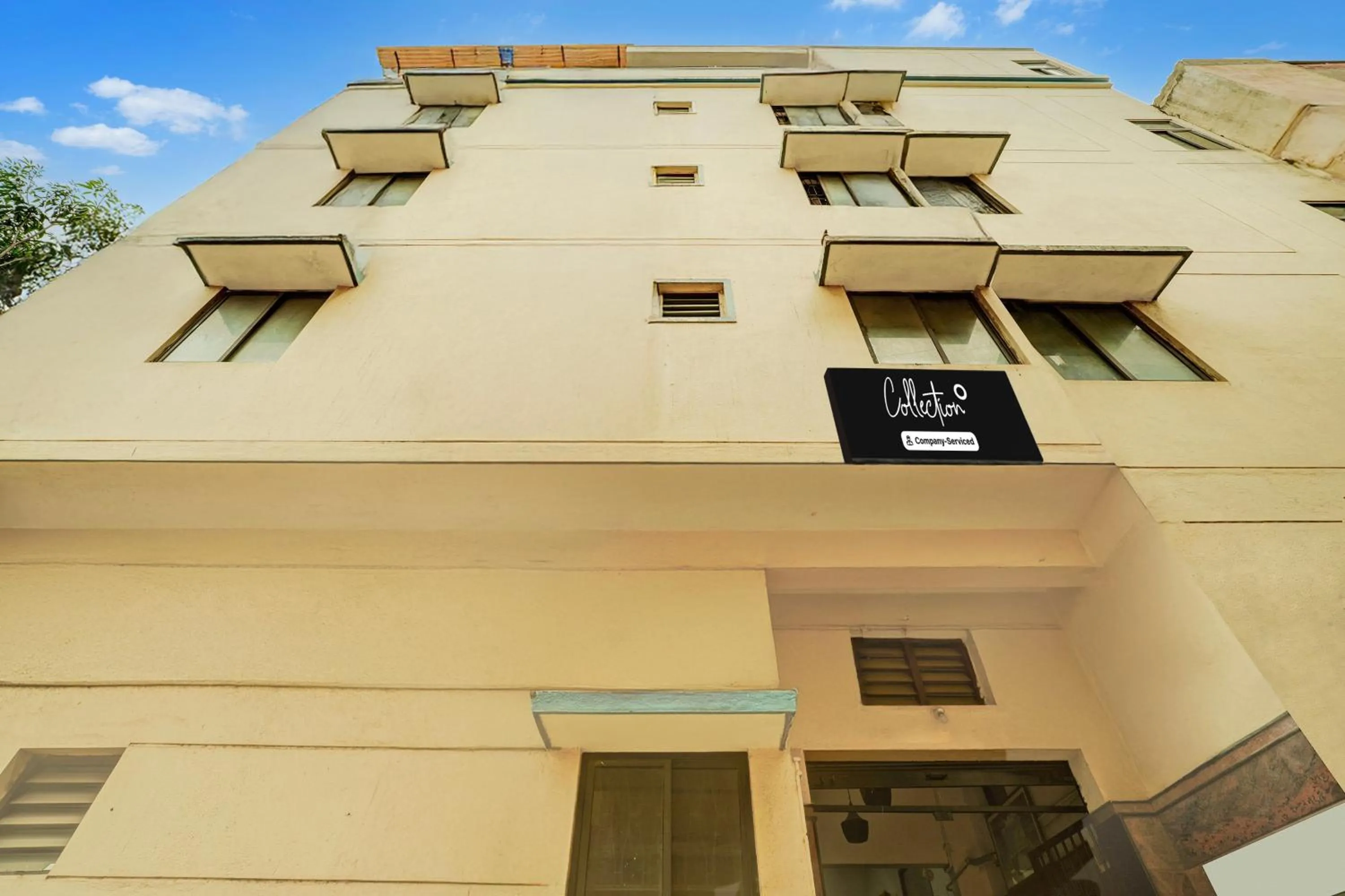 Facade/entrance in Super Collection O Yeshwantpur Formerly Sunder Nivas